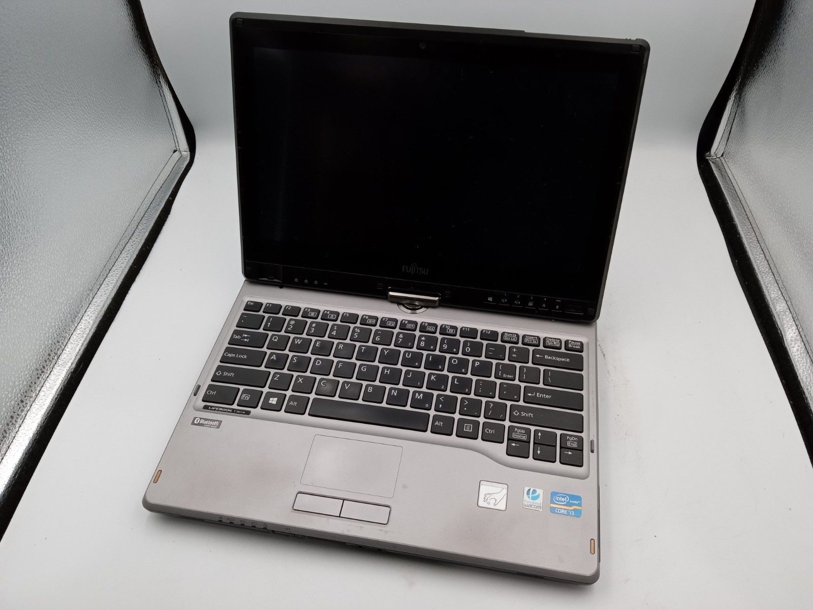 Fujitsu Lifebook T732 13" 2in1 Touchscreen Intel Core i3-3110M - CRACKED LCD -RR