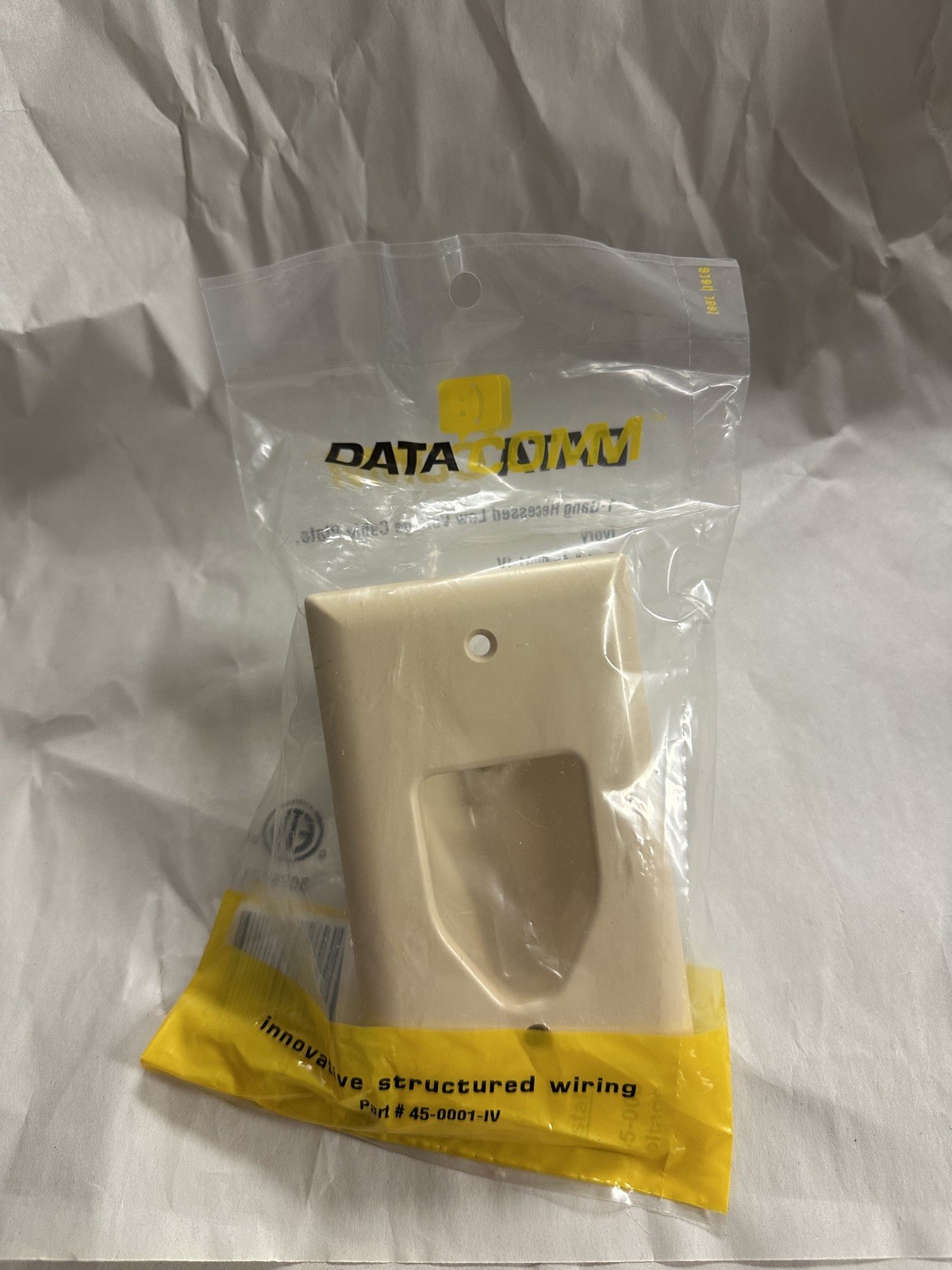 NEW Data Comm Electronics, #45-0001-IV, Ivory, 1-gang Recessed Cable Plate