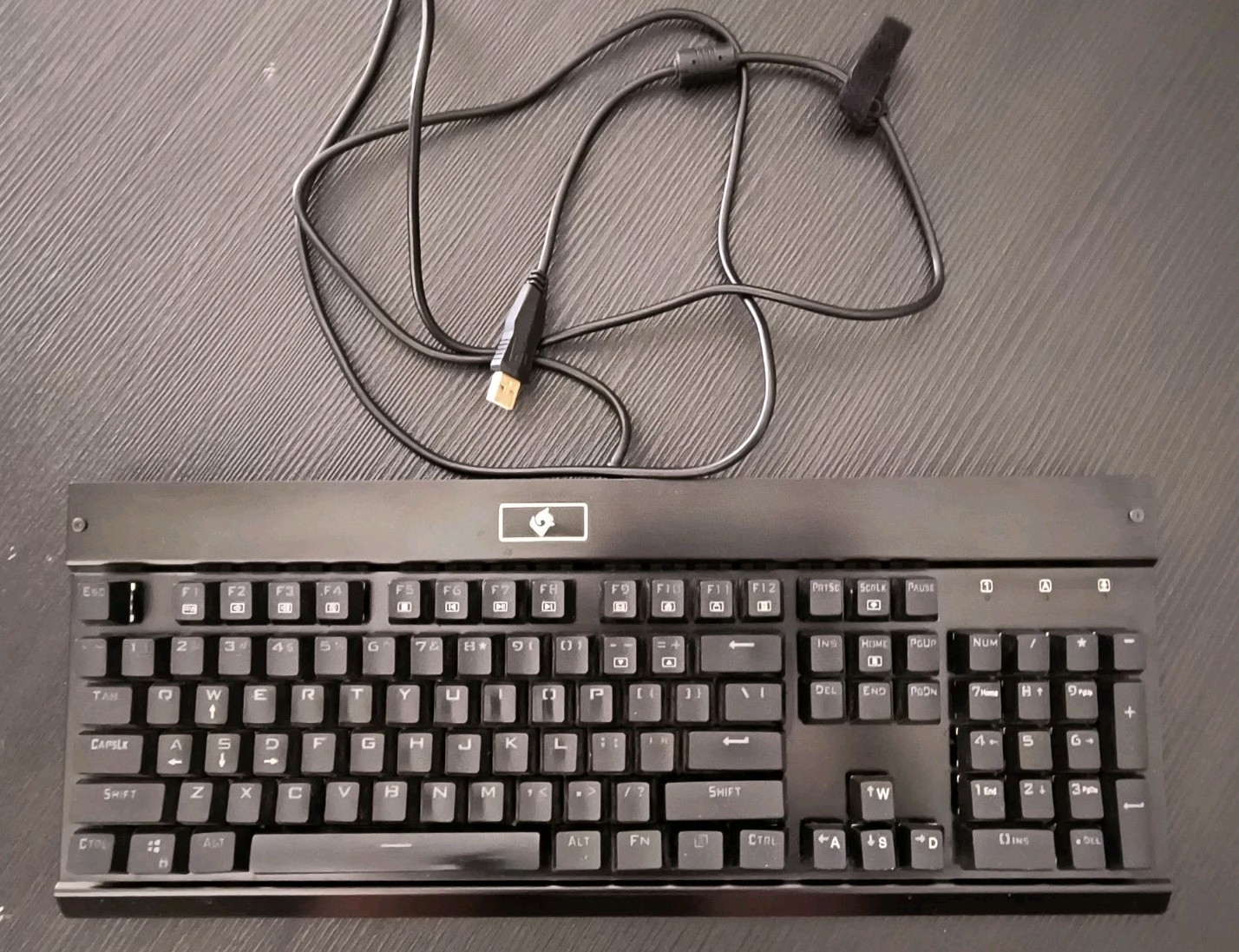 EagleTec KG010 Mechanical Keyboard Clicky Blue LED Wired Ergonomic Steel Aluminu
