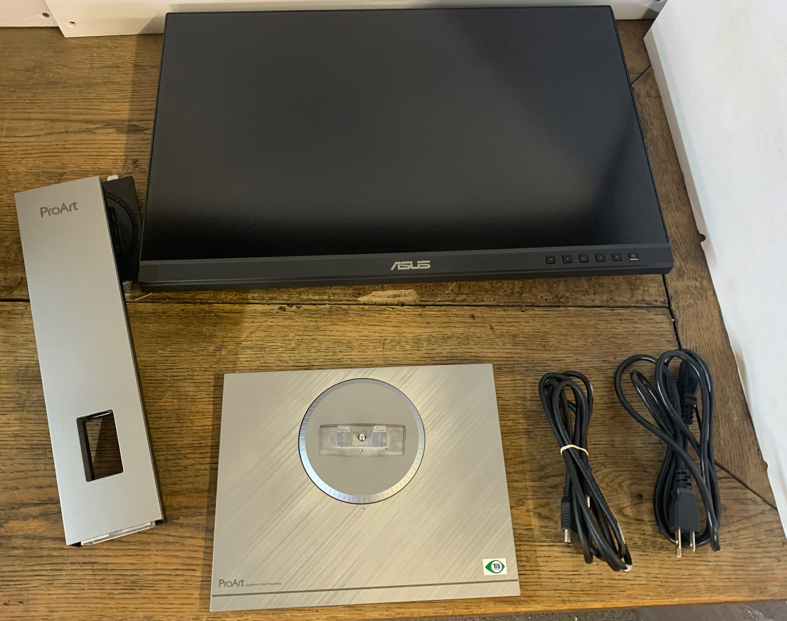 NEW ASUS ProArt Display 24” PA248QV