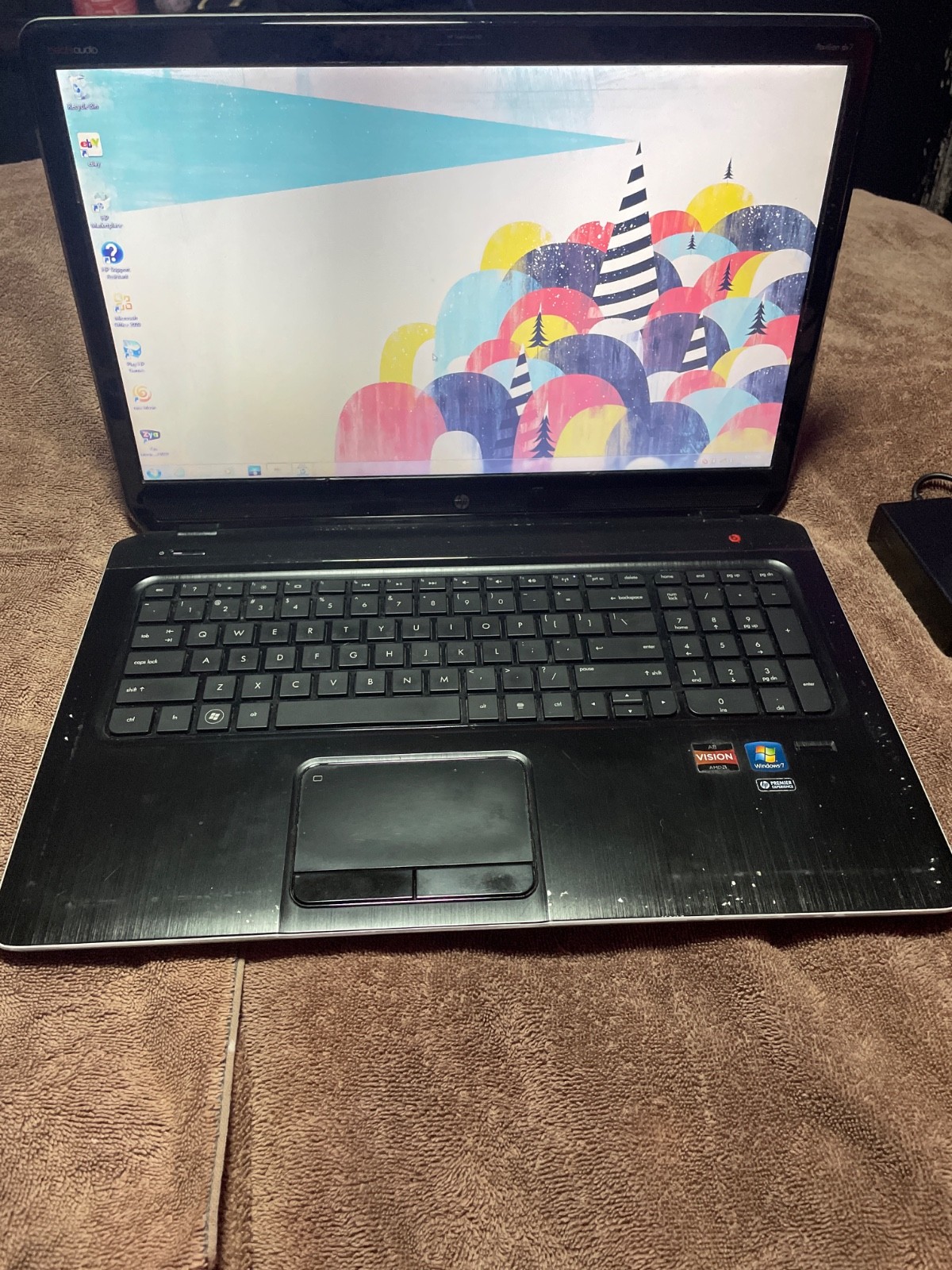 HP Envy DV7-AMD A8-4500M with Radeon HD Graphics (1.90Ghz) 6GB Mem 500g HD Win10
