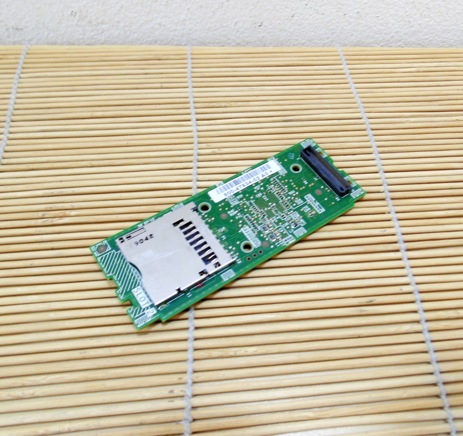 Cisco UCS-MSTOR-SD Mini Storage Carrier for SD holds up to 2