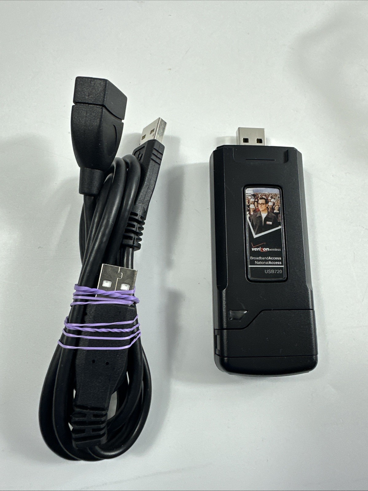 Verizon Wireless USB720 Modem Broadband Access Point And Cable