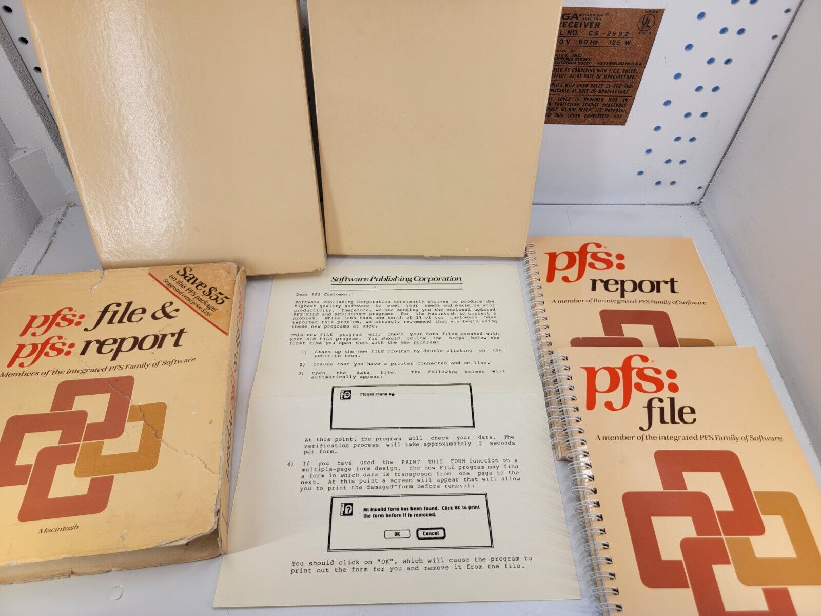 Vintage 1985 pfs File & pfs Report for Apple Macintosh Box & Manuals