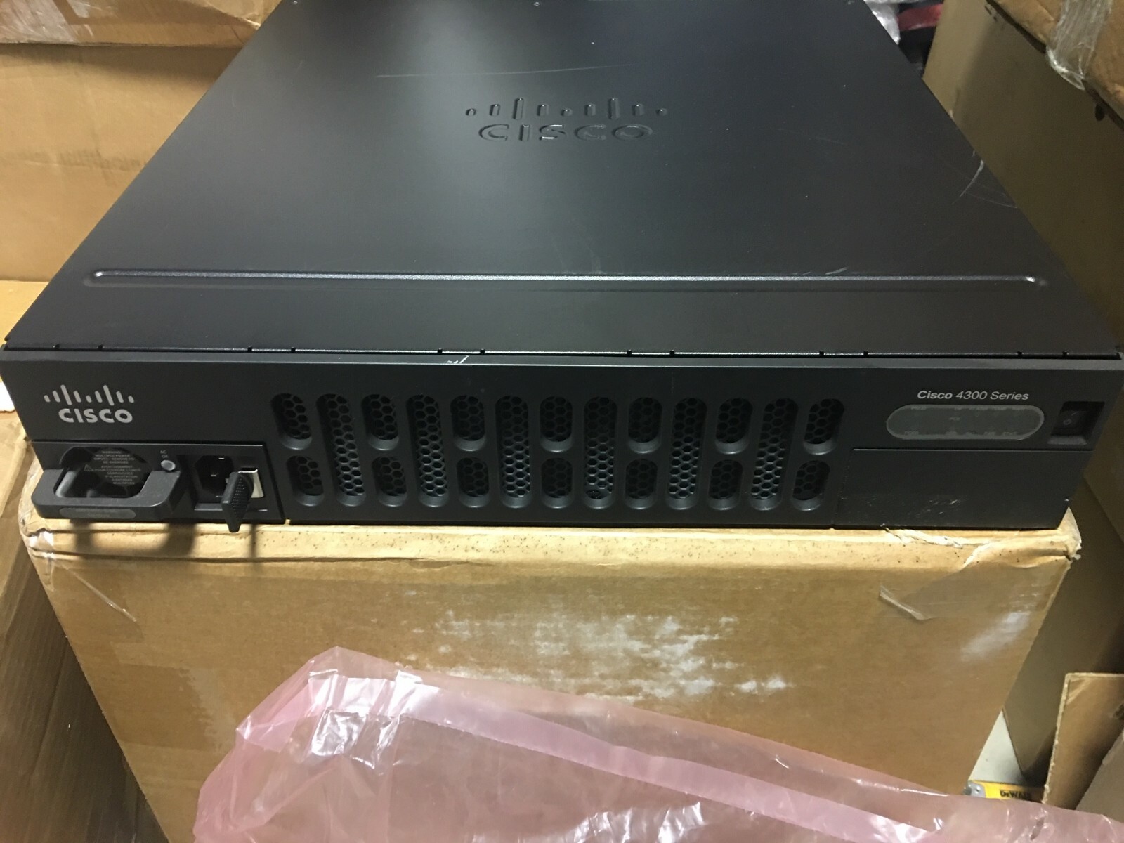 CISCO ISR4351-K9 GIGABIT Integrated Service Router ISR4351-X NOT AFFECTED