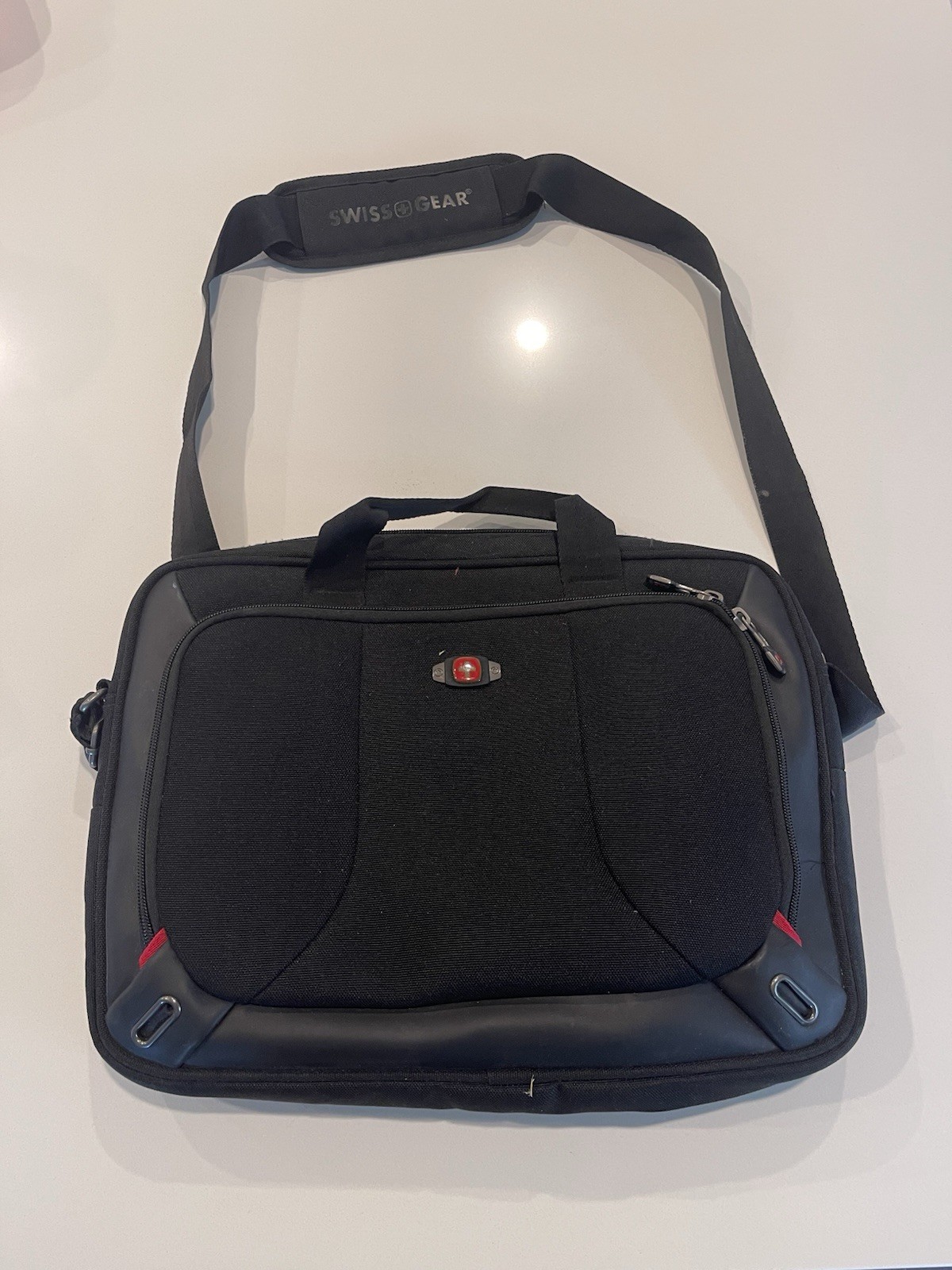 Swiss Gear INTERLINK 16" Notebook Carrying Case - Black