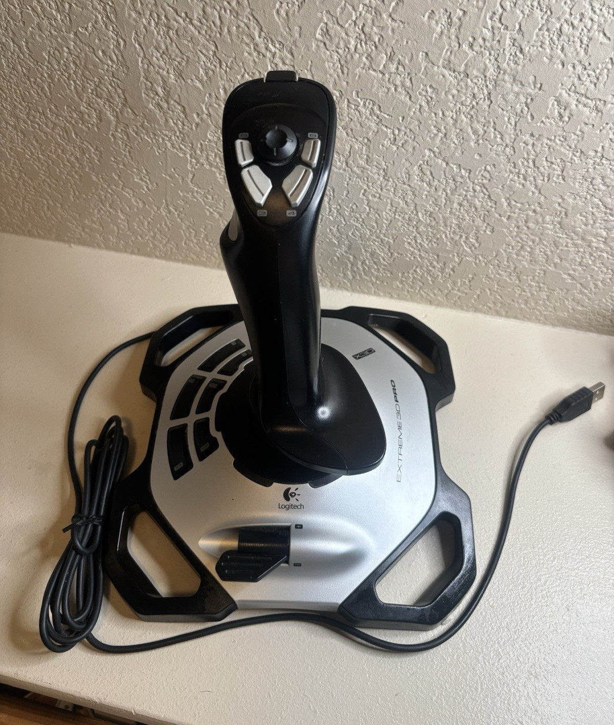 Logitech Extreme 3D Pro Wired USB Joystick Optical 12 Prog Buttons Black/Silver