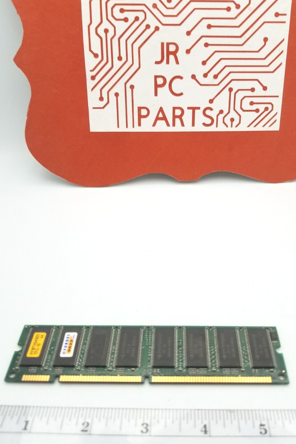 Hyundai HYM7V641601TFG-10 16MB PC100 100MHz non-ECC CL2 168-Pin DIMM Module