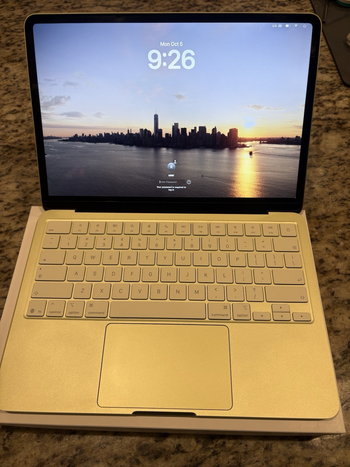 MacBook Neo 256Gb