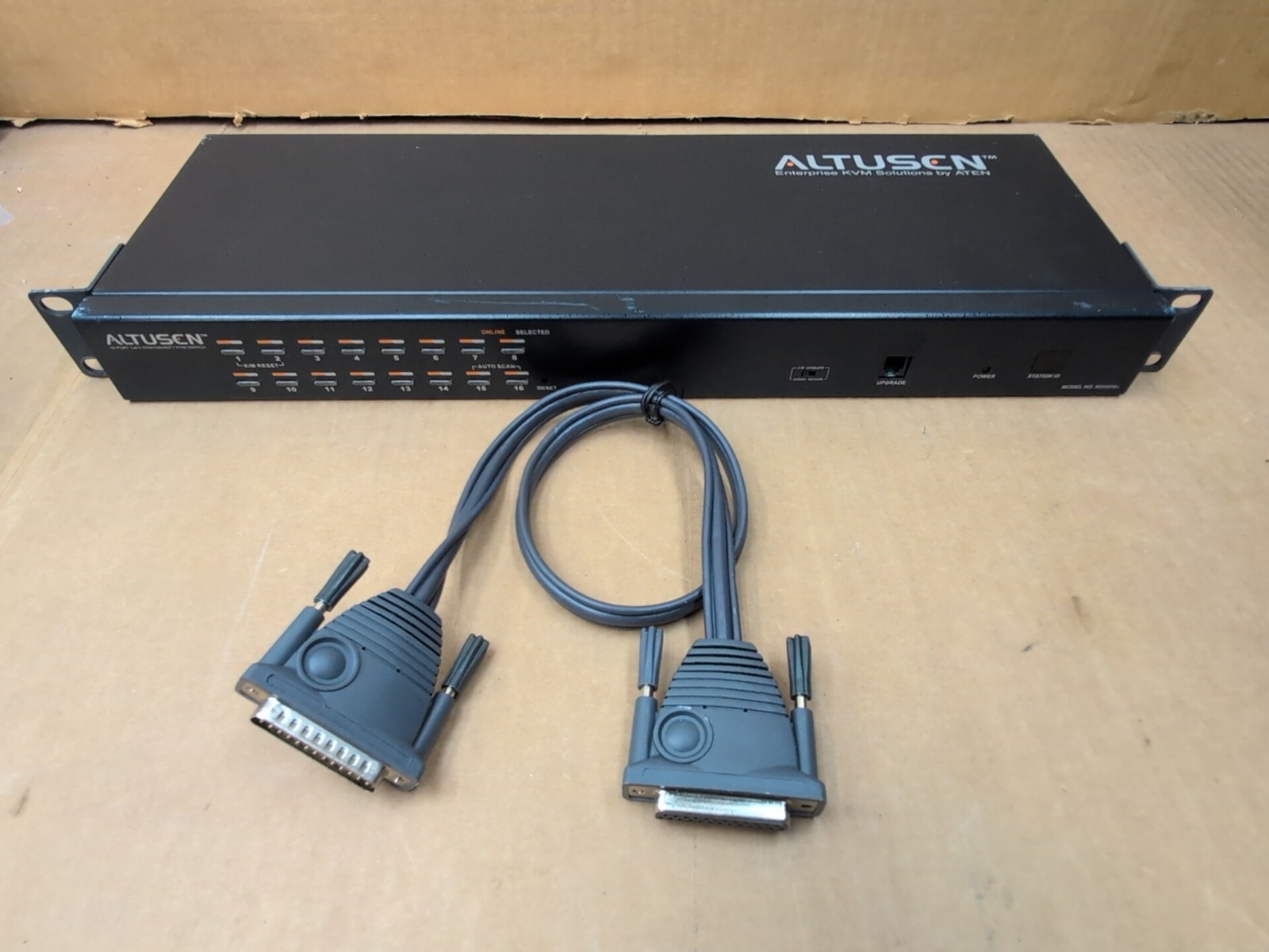 USED ALTUSEN KH1516A 16-PORT CAT 5 KVM SWITCH WITH DAISY-CHAIN PORT AND CABLE