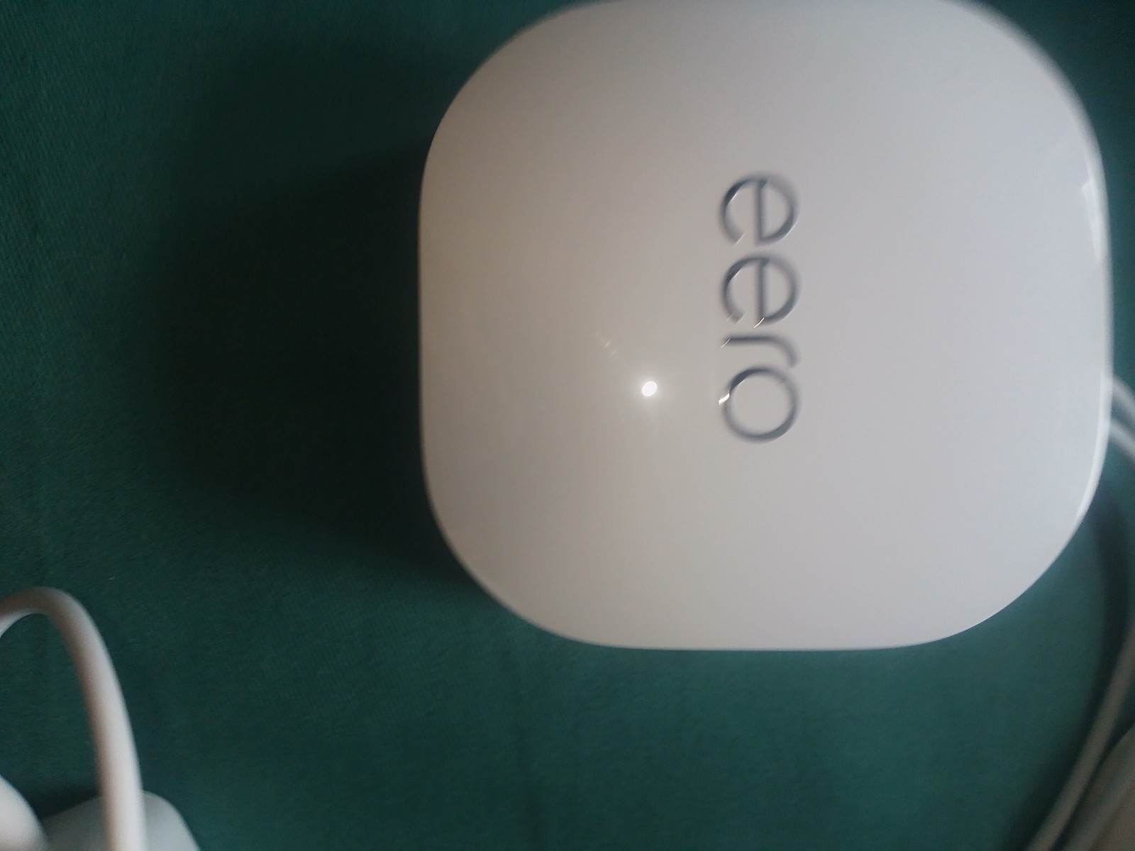 Eero 6 N010001 WiFi 6 Router White Dual-Band Mesh 1800 Mbps 2 LAN Ports