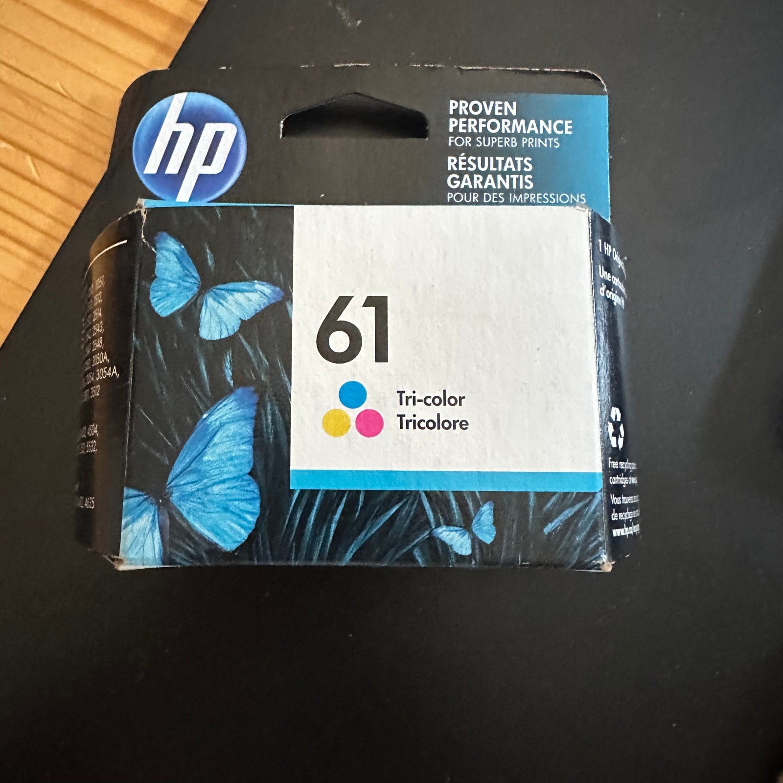 HP 61 Tri-color Original Ink Cartridge CH562WN Sealed Expired APR 2023