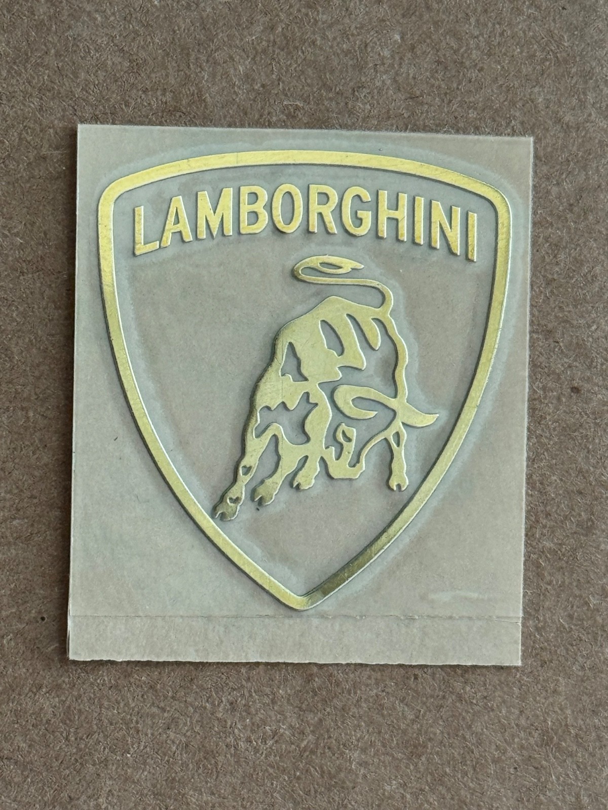 1 pcs Sticker for Lamborghini Skylake Golden mirror Color Logo Decal 27mm x 30mm