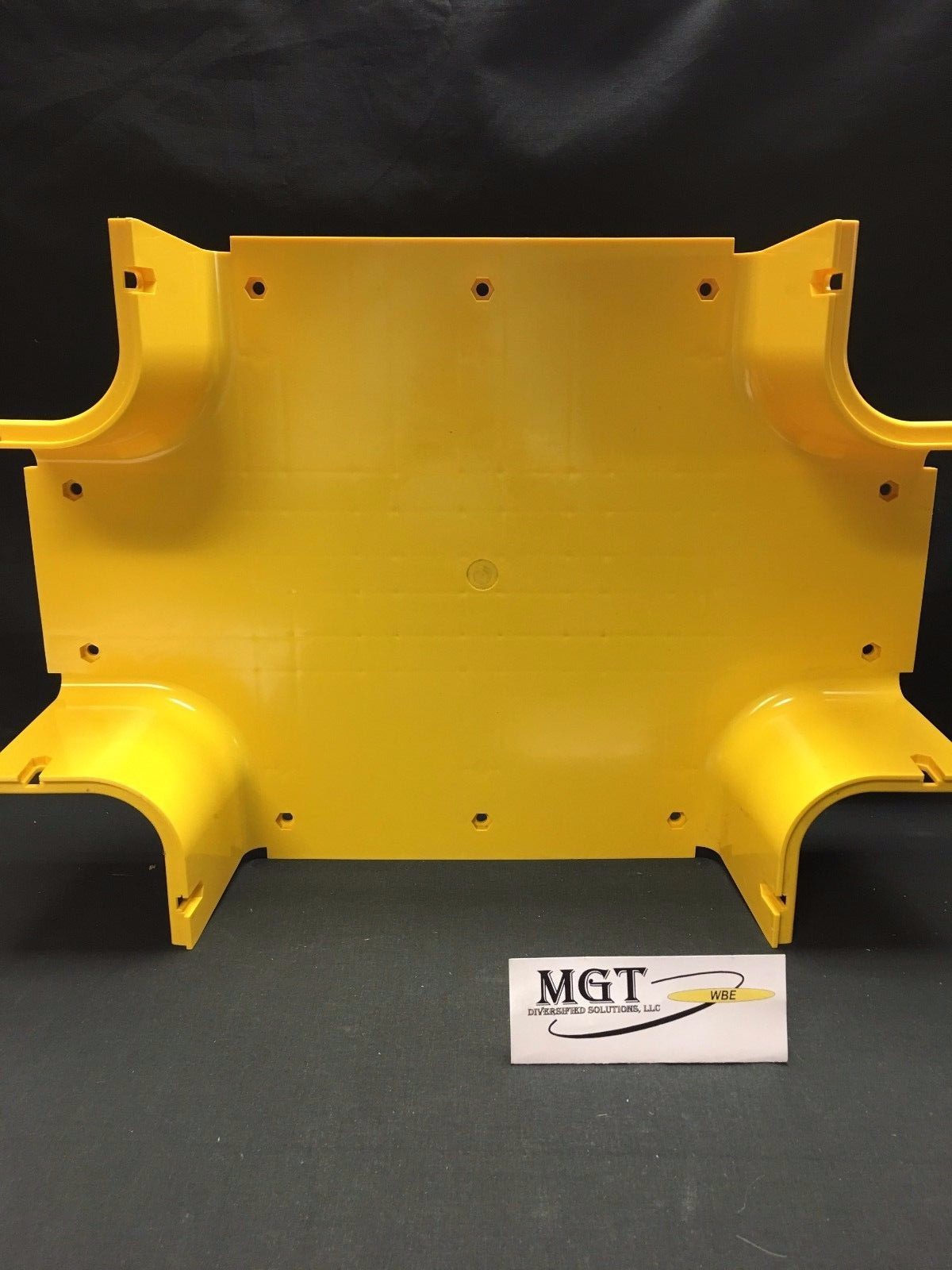 ADC/COMMSCOPE / FGS-MHXP-B/F / FIBERGUIDE / 4X12 TO 4X6 HORIZONTAL CROSS