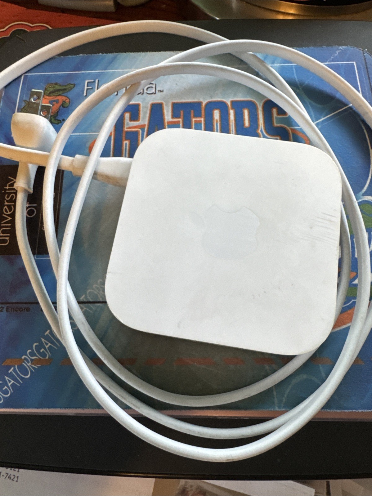 Apple AirPort Express Base Station (2nd gen) A1392 with AC Adapter - Free S/H