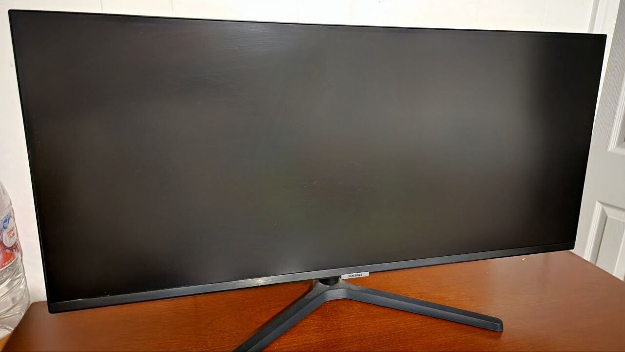 Samsung 34 Inch ViewFinity Ultra WQHD 100 Hz AMD FreeSync HDR10 Monitor