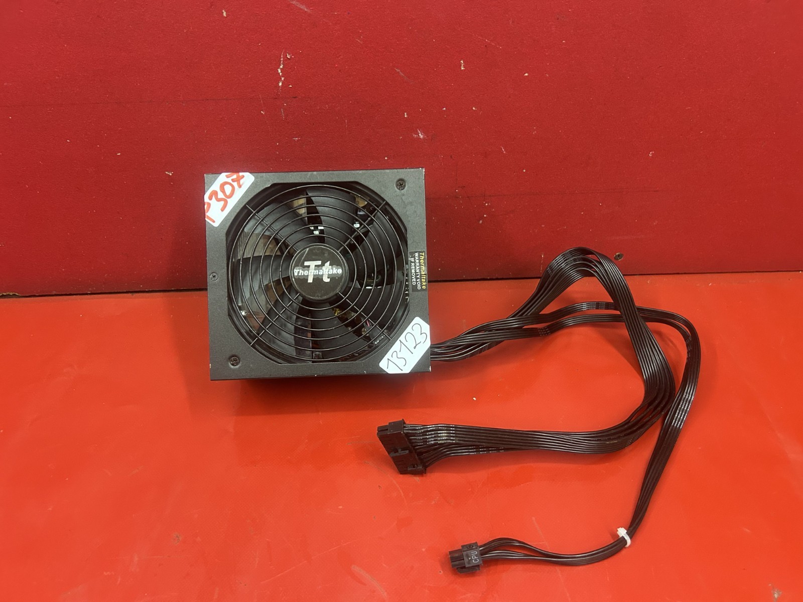 Thermaltake SMART 650W SP-650P / ATX Desktop Power Supply SP-650AH2NCB-A 80+