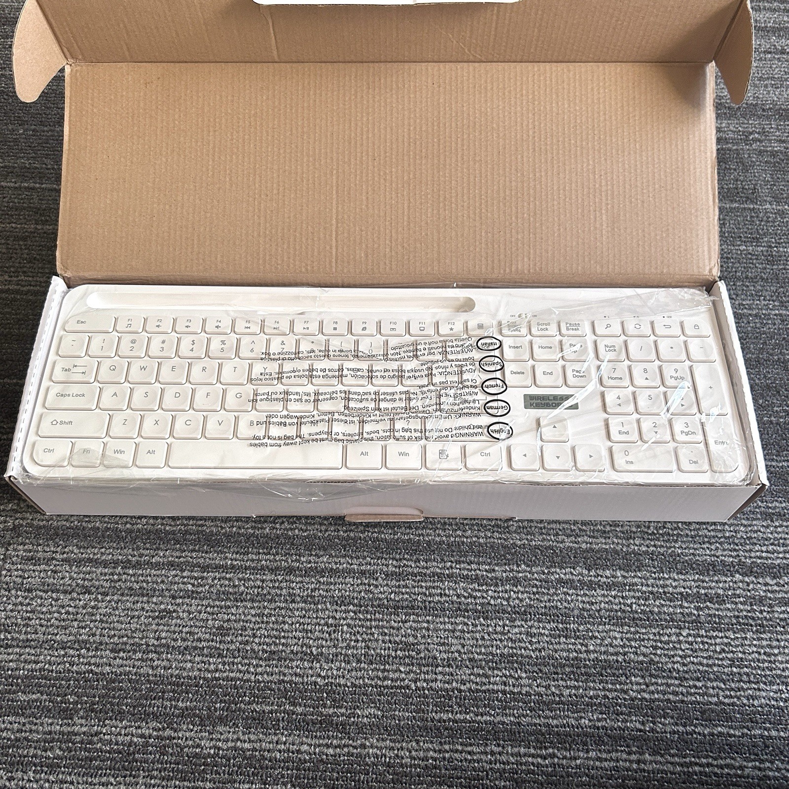 White Wireless Keyboard New unused in box never opened