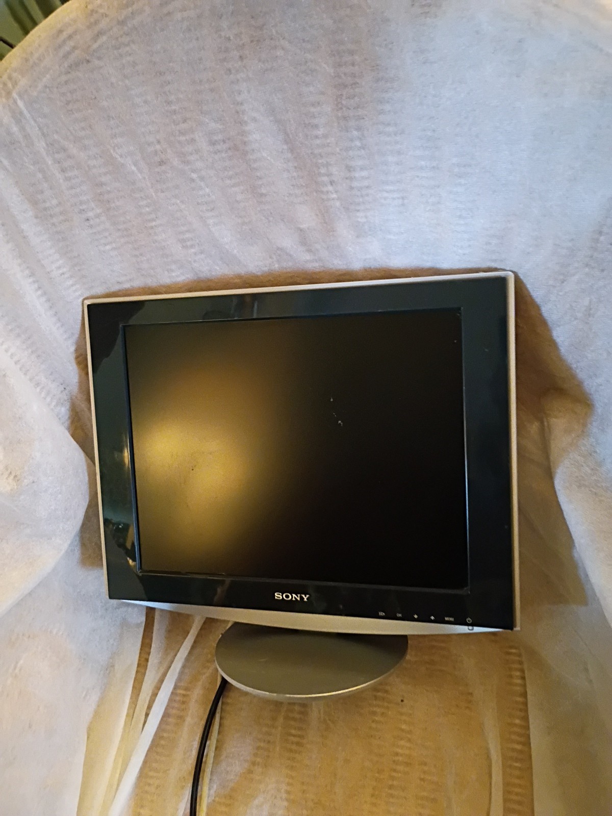 Sony SDM-HS53 15-Inch TFT LCD Color Computer Display Fully Functional 