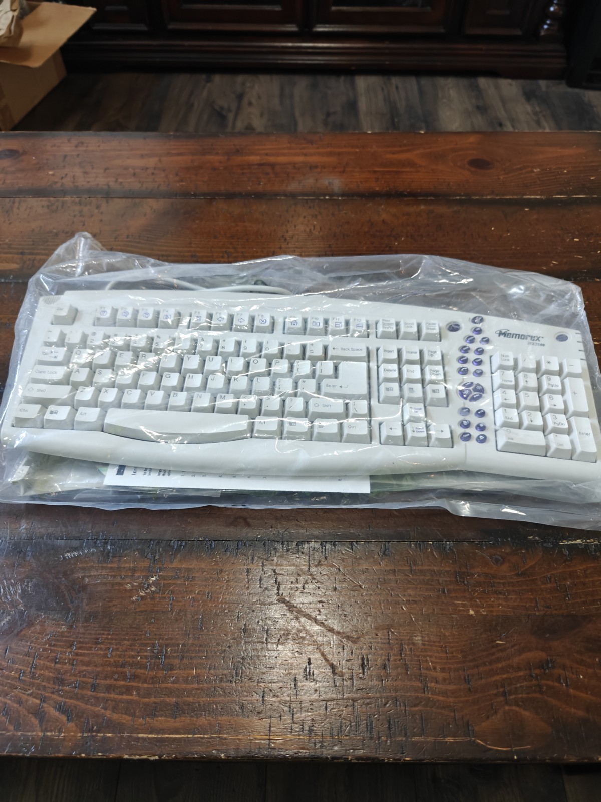 Memorex EZ-ACCESS Computer Wired Keyboard MX2500 Multimedia Very Nice Tested