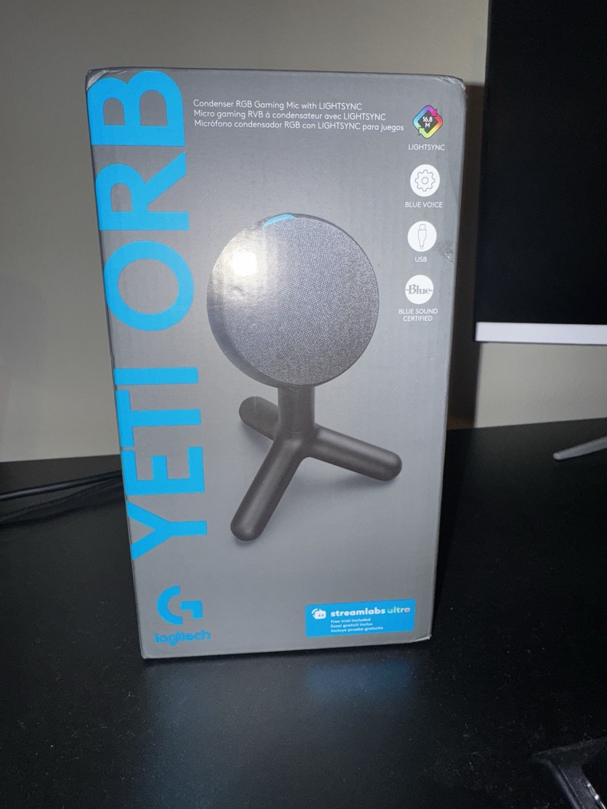 Logitech Yeti Orb RGB USB-C Gaming Microphone Blue VOICE Black