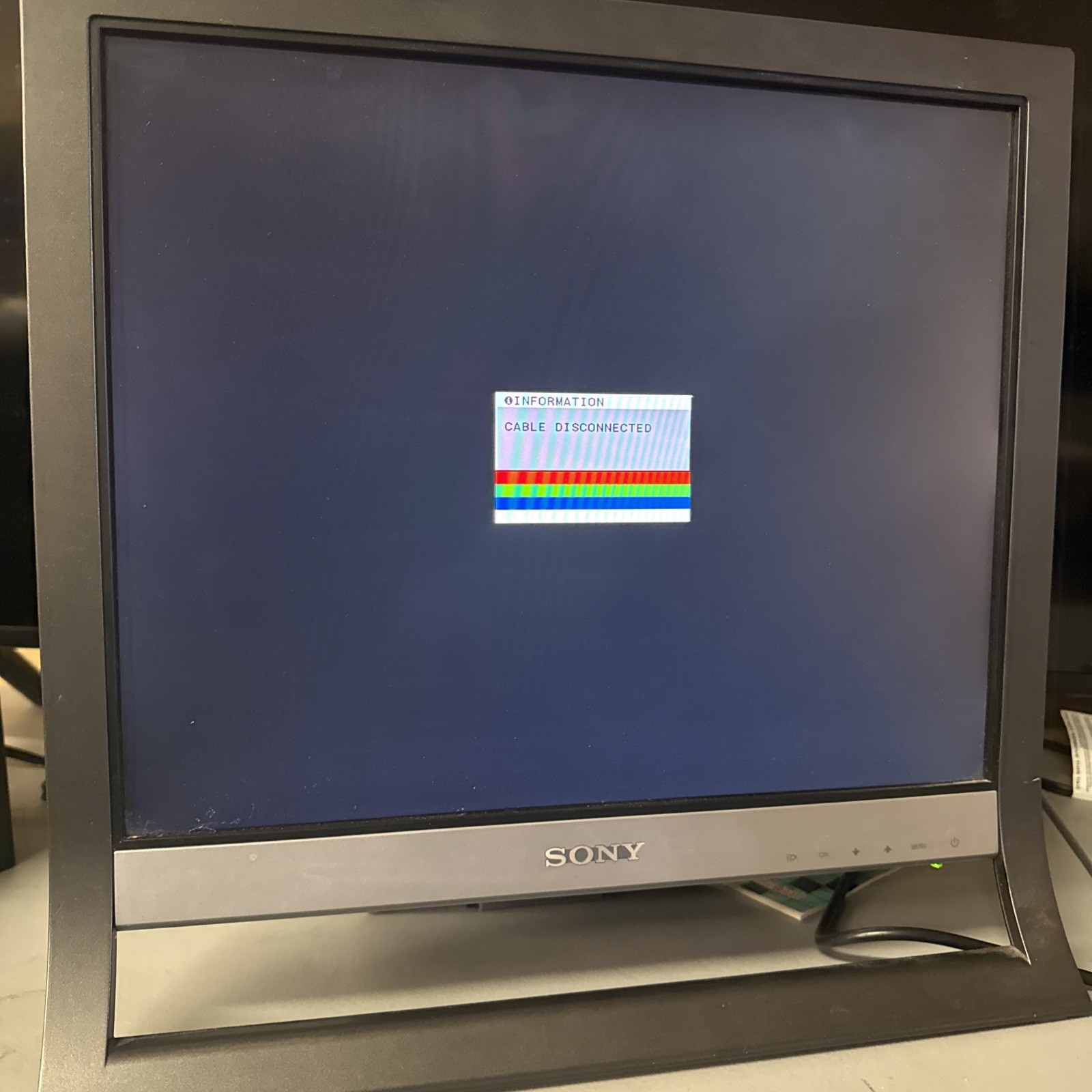Sony SDM-HS75 17" TFT LCD Color Retro Gaming Computer Monitor VGA Open Box