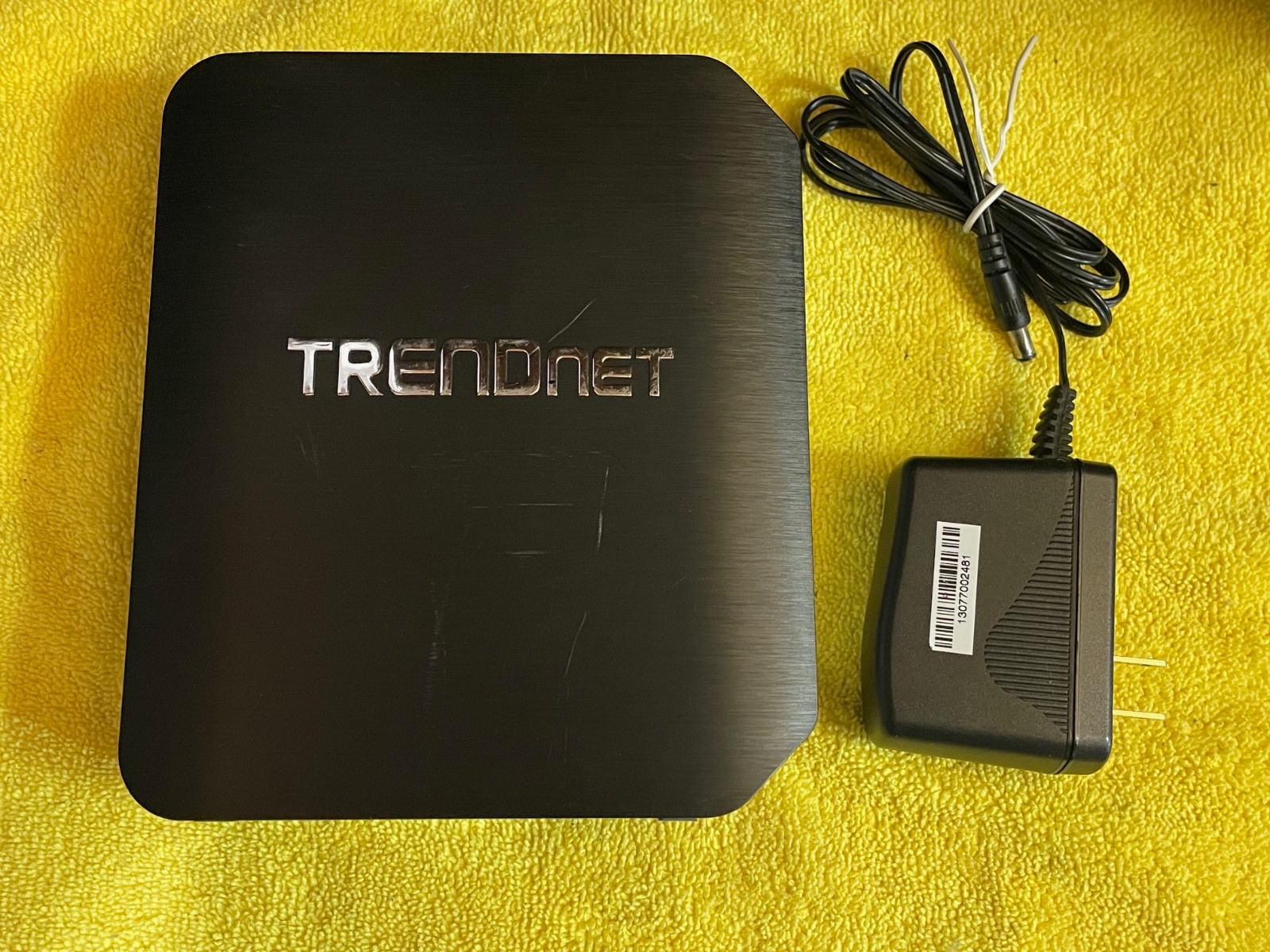TRENDnet TEW-812DRU AC1750 Dual Band Wireless Router Gigabit Ports DD-WRT