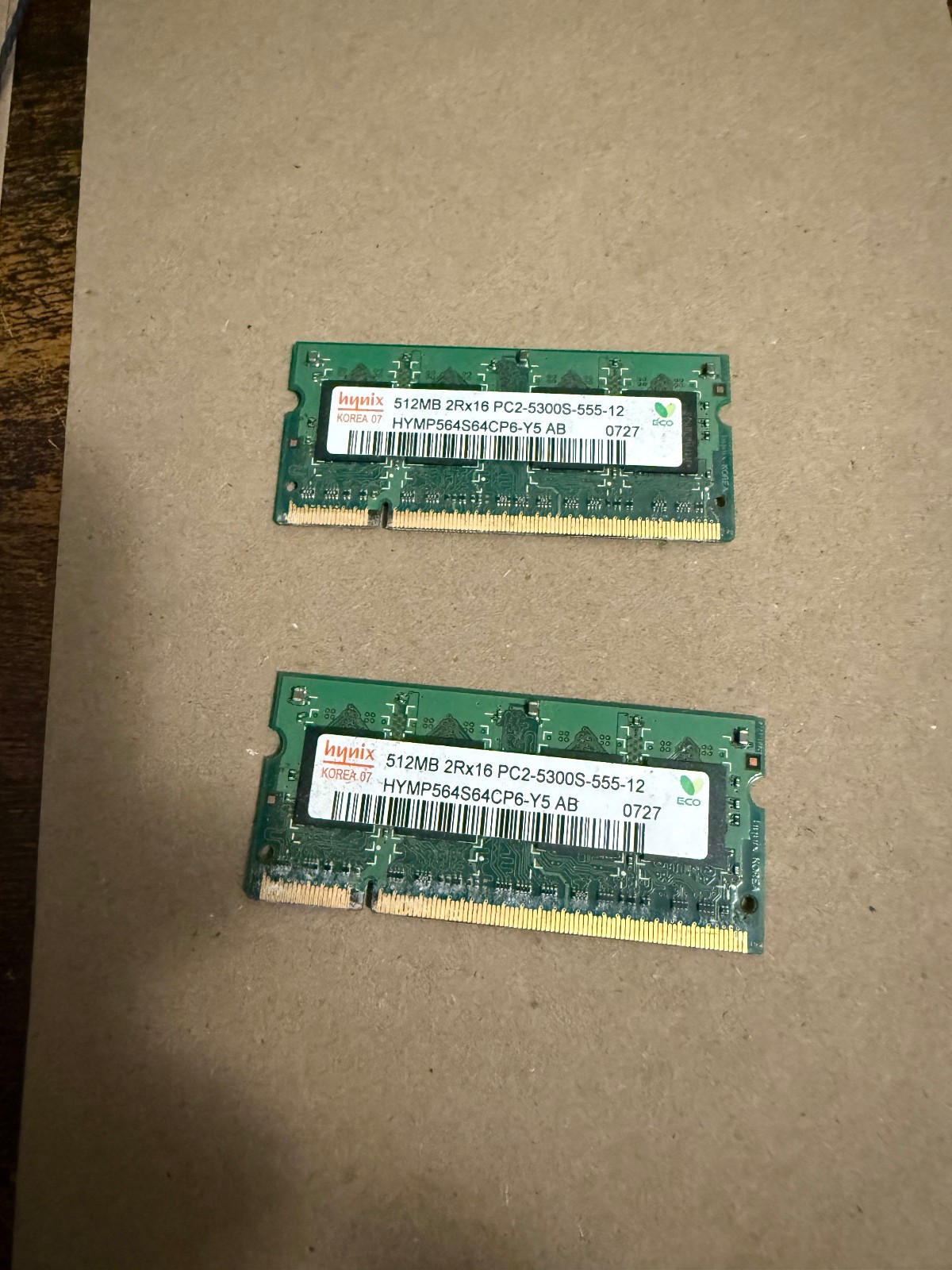 (2) Hynix 512MB=1Gb  2Rx16 PC2-5300S-555-12 RAM tested, 
