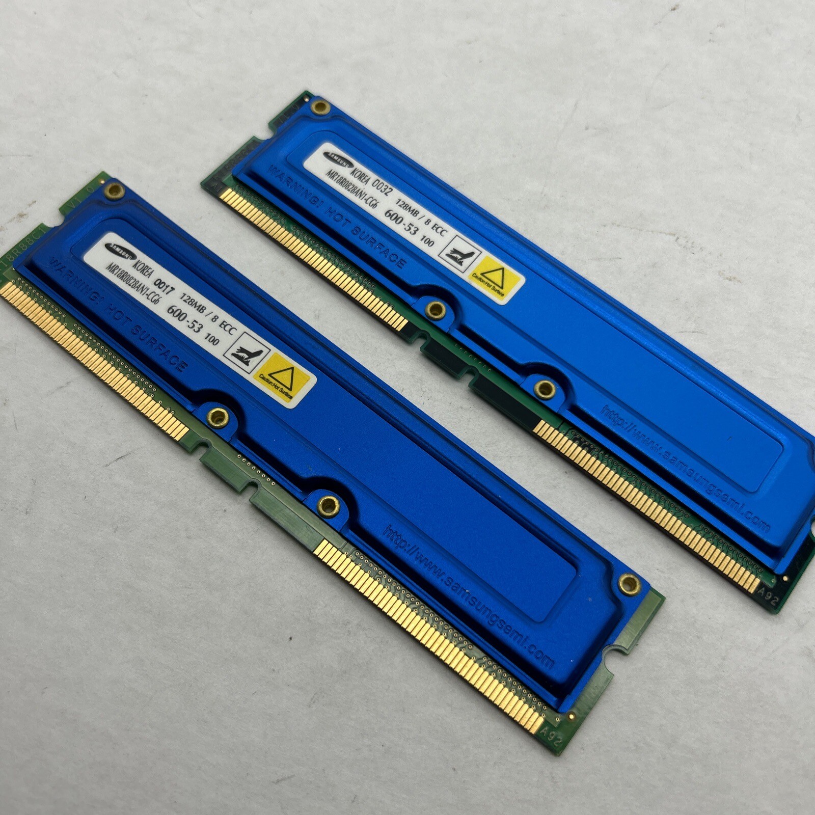 256MB 2x128mb 600-53 Compaq 402833 Memory Rambus ECC Samsung 128mb / 8 ECC / 100