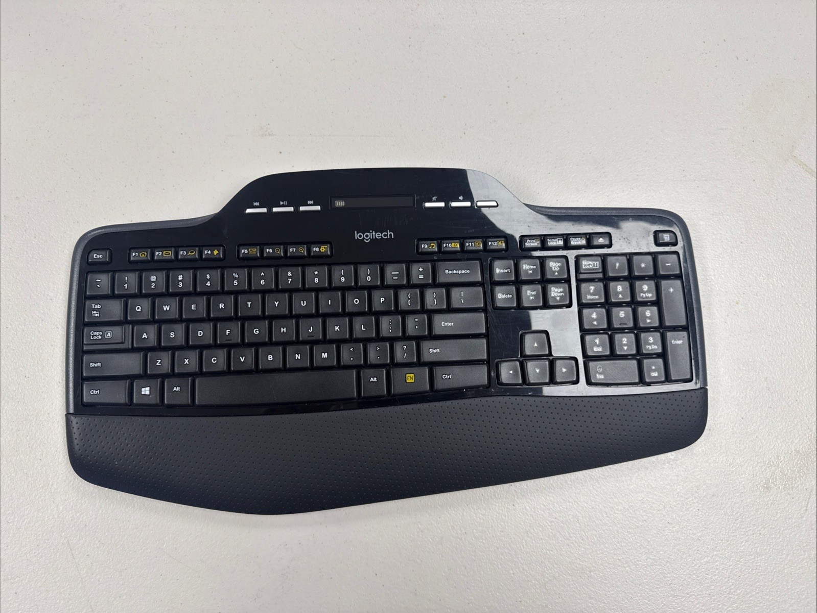 Logitech MK710 Performance Wireless Keyboard Only No USB Receiver Tested Working
