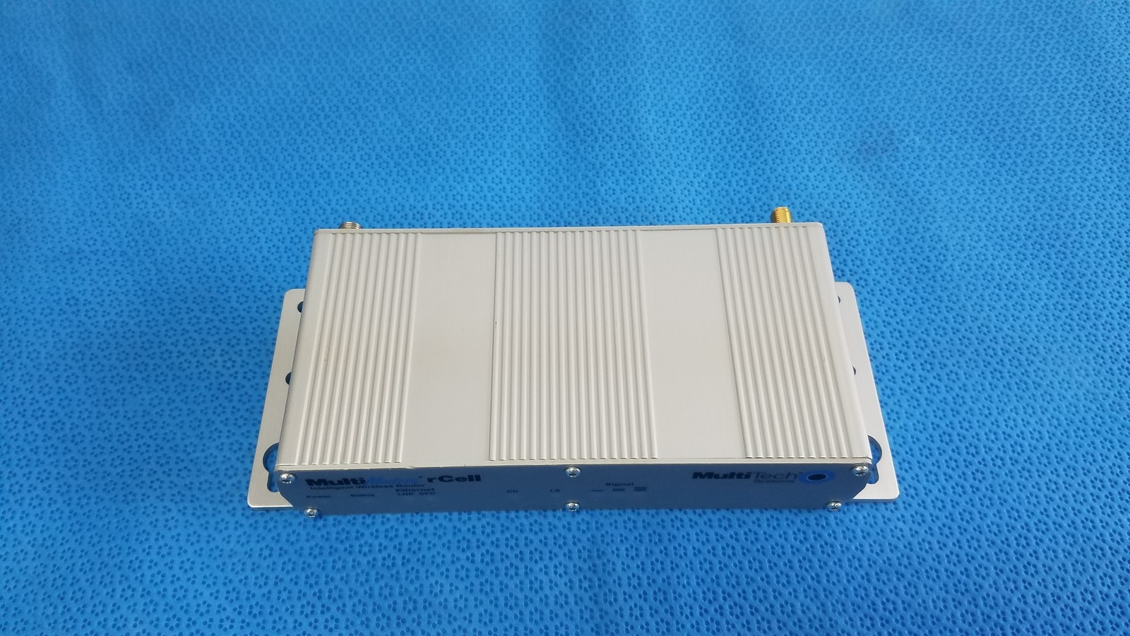 MultiTech Multimodem rCell Intelligent Wireless Ethernet Router MTCBA-C1-EN2