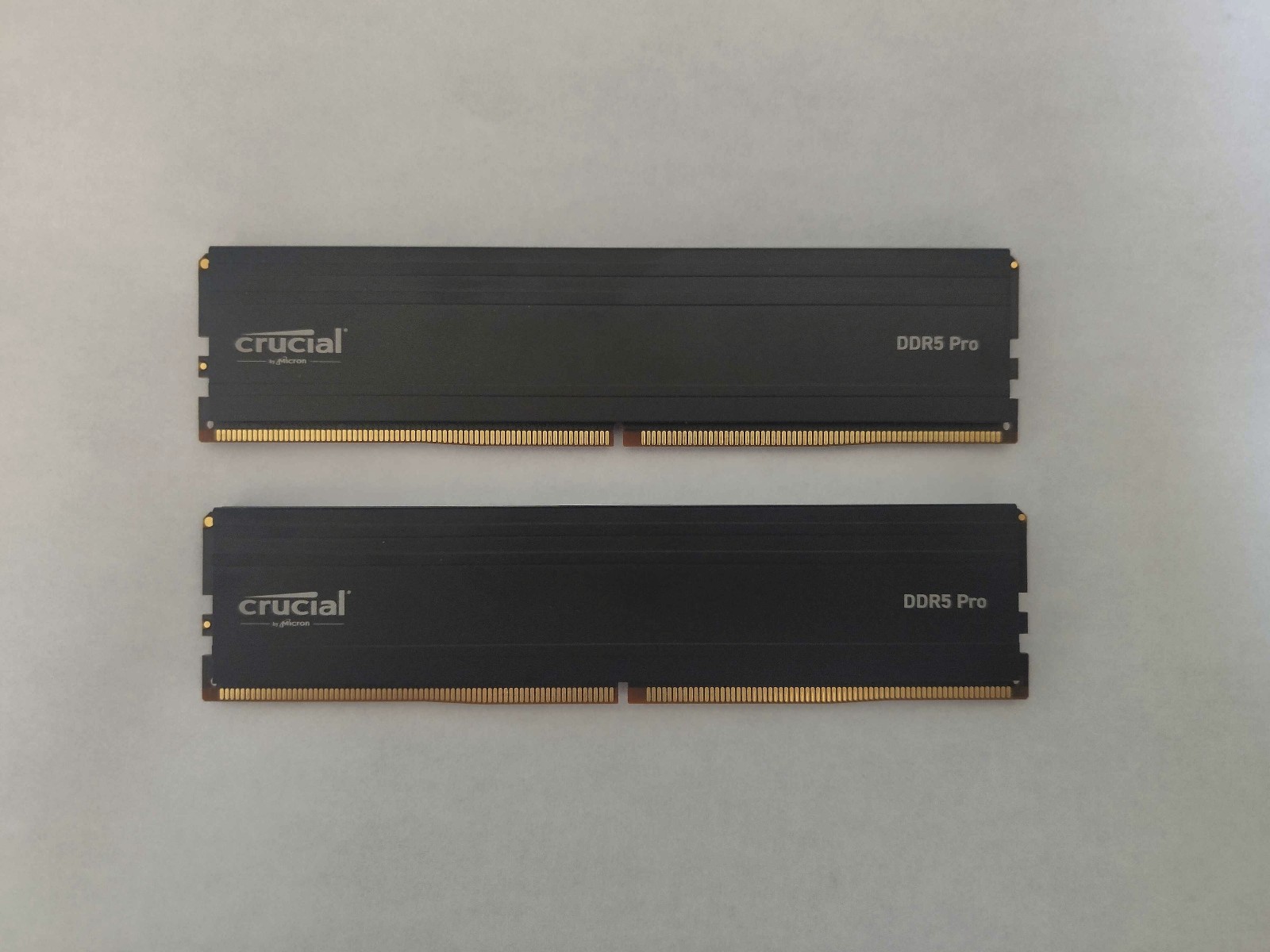 USED Crucial Pro 128GB Kit (2x64GB) DDR5 RAM, 5600MHz UDIMM Desktop RAM no box