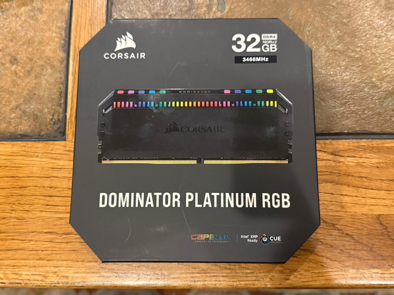 Corsair Dominator Platinum RGB 32GB (2x16GB) DDR4 RAM 3466MHz CMT32GX4M2C3466C16
