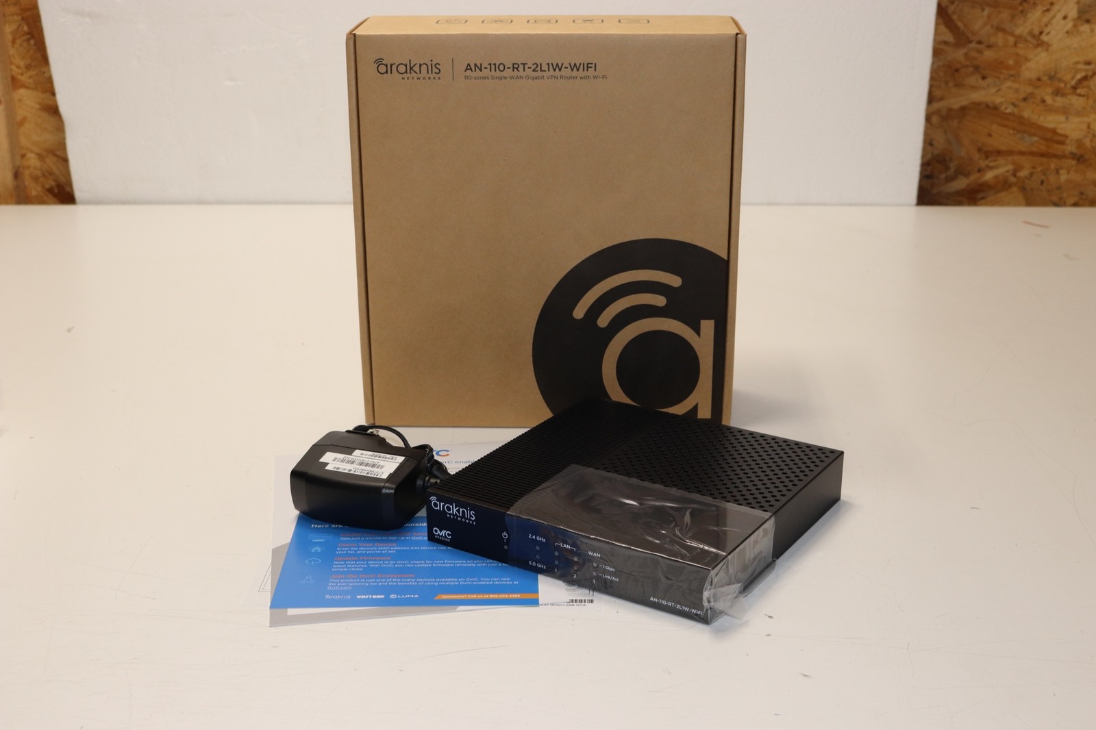 Araknis AN-110-RT-2L1W-WIFI Gigabit VPN WiFi Router Single WAN 110 Series