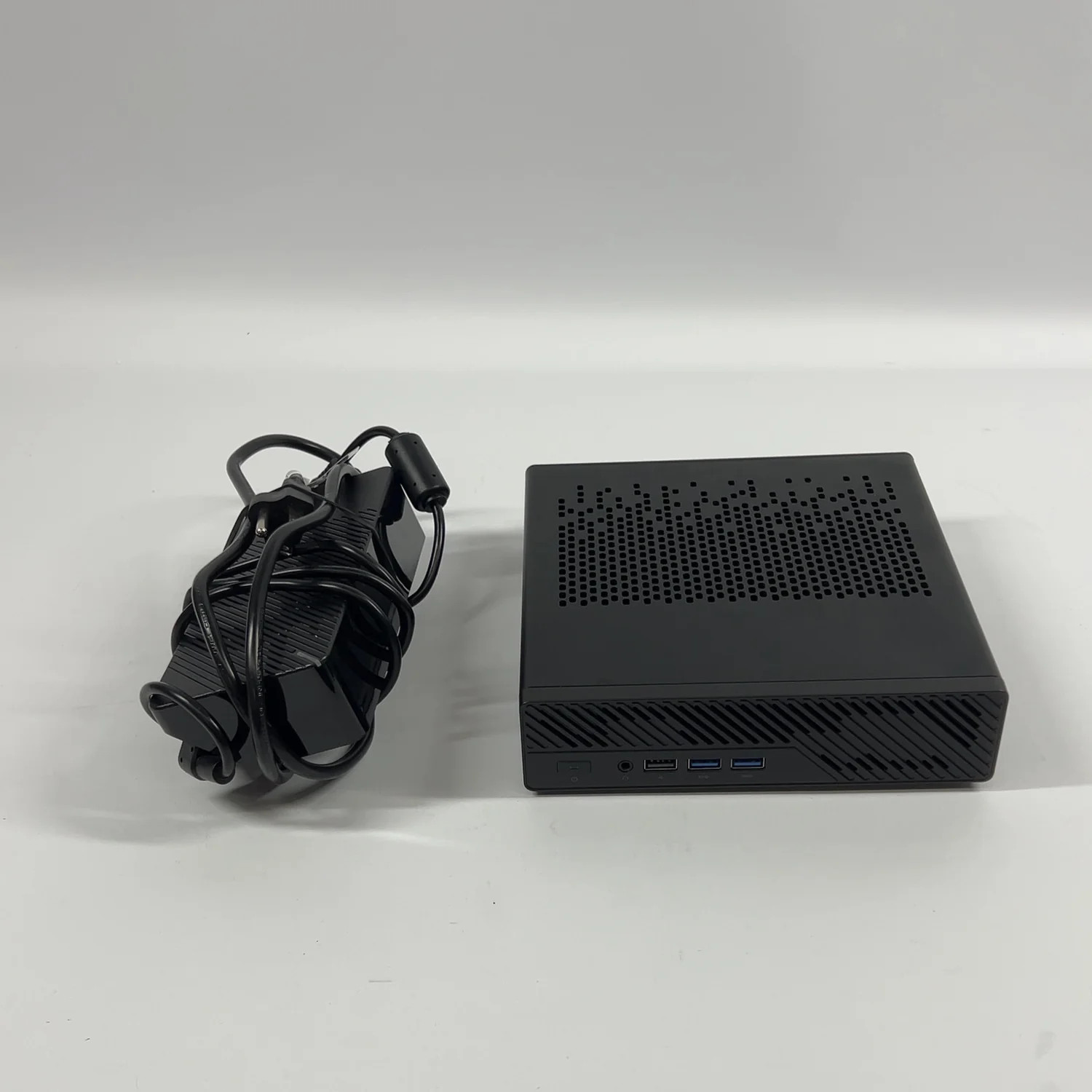Minisforum MS-A1-A5870 Ryzen 7 8700G 4.2GHz 32GB RAM 1TB SSD