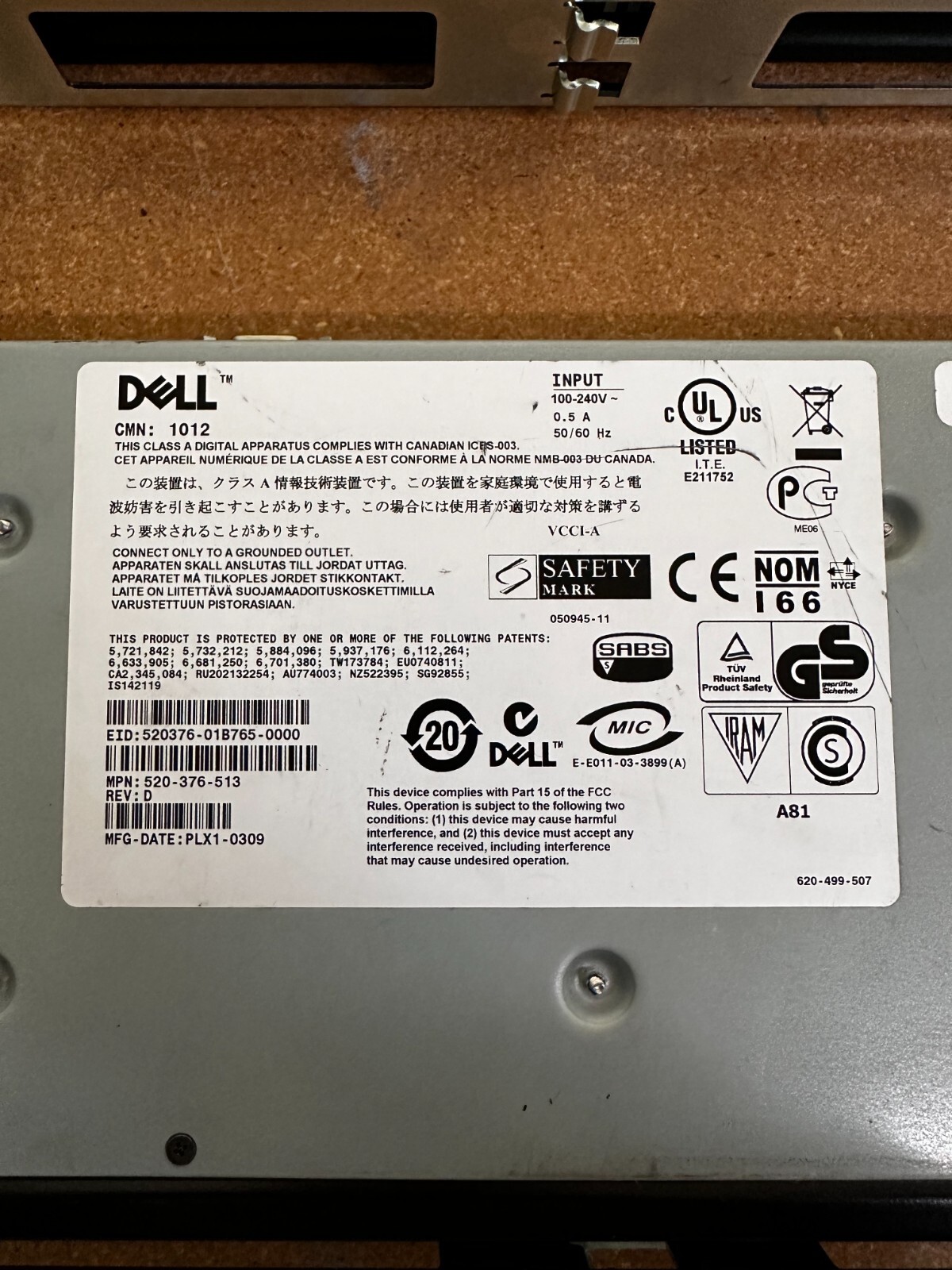 Dell 180AS F622J 8 Ports Cat5 KVM / Console Switch 520-376-513