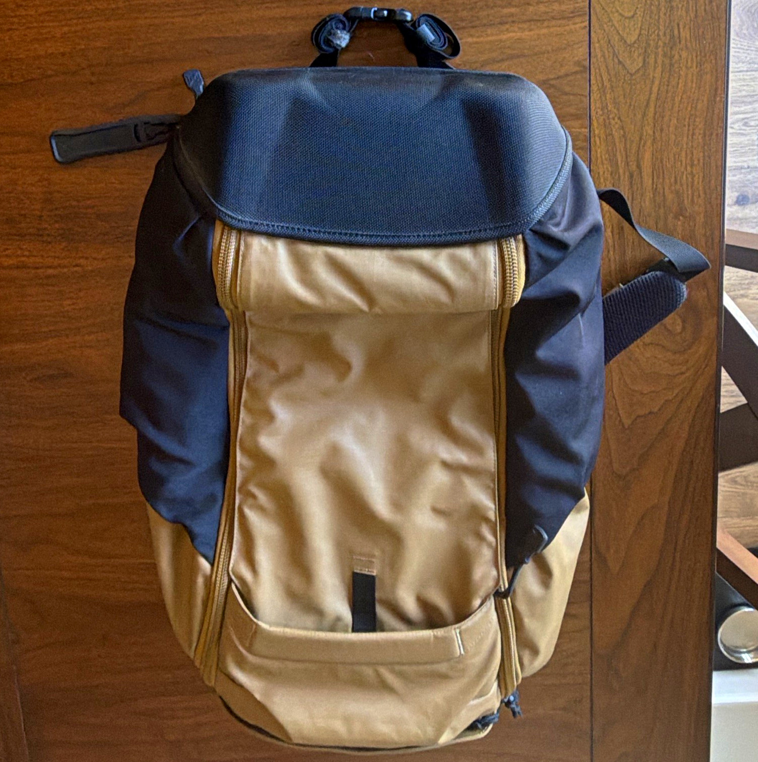 Vertx Basecamp bag/backpack. It's Perfect. Used once by me Smoke/pet free home