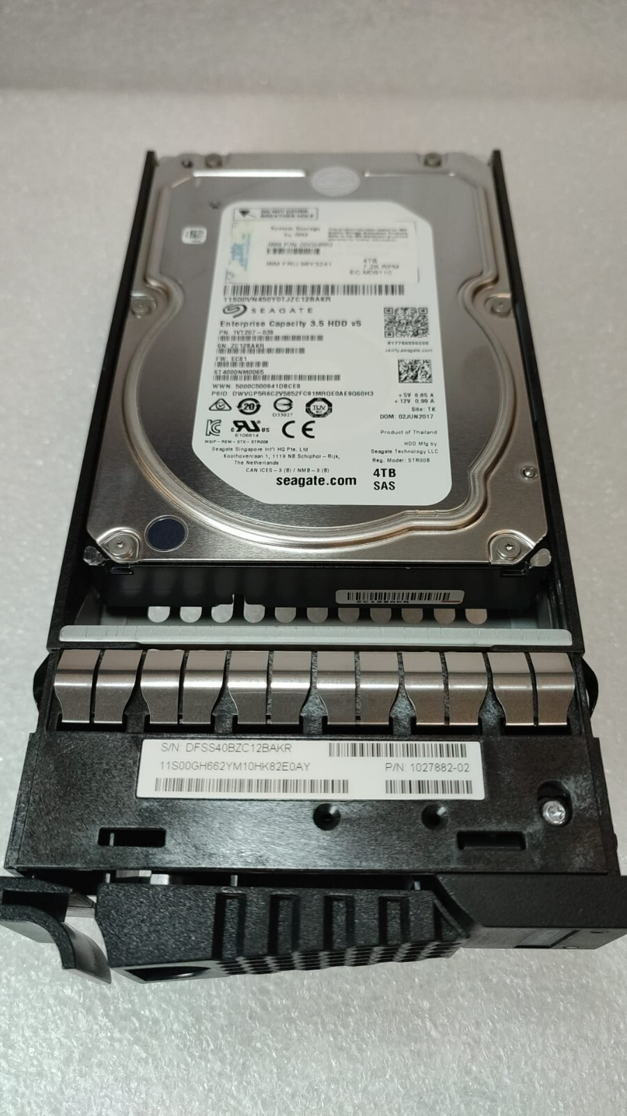 IBM 00GH662 98Y3241 4TB 3.5" SAS 7.2K 12Gb/s HDD with caddy, ST4000NM0065