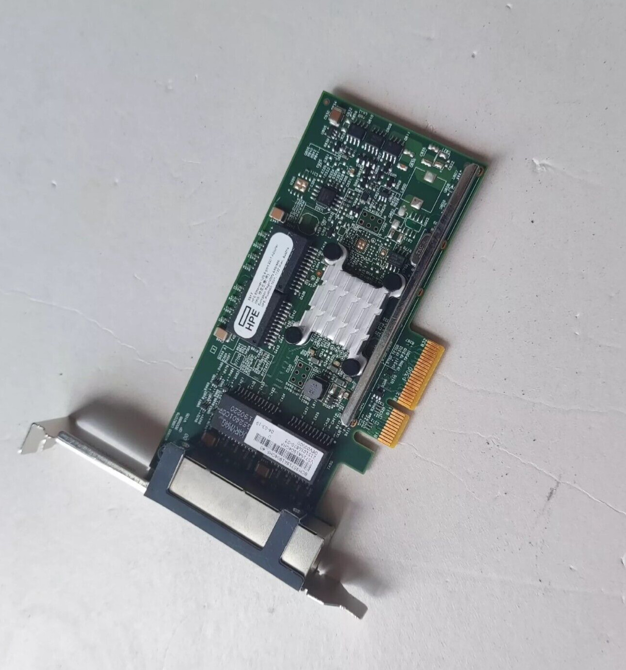 HPE HP 331T BCM5719 647594-B21 Ethernet 4-port Network Adapter Full-Height 4U