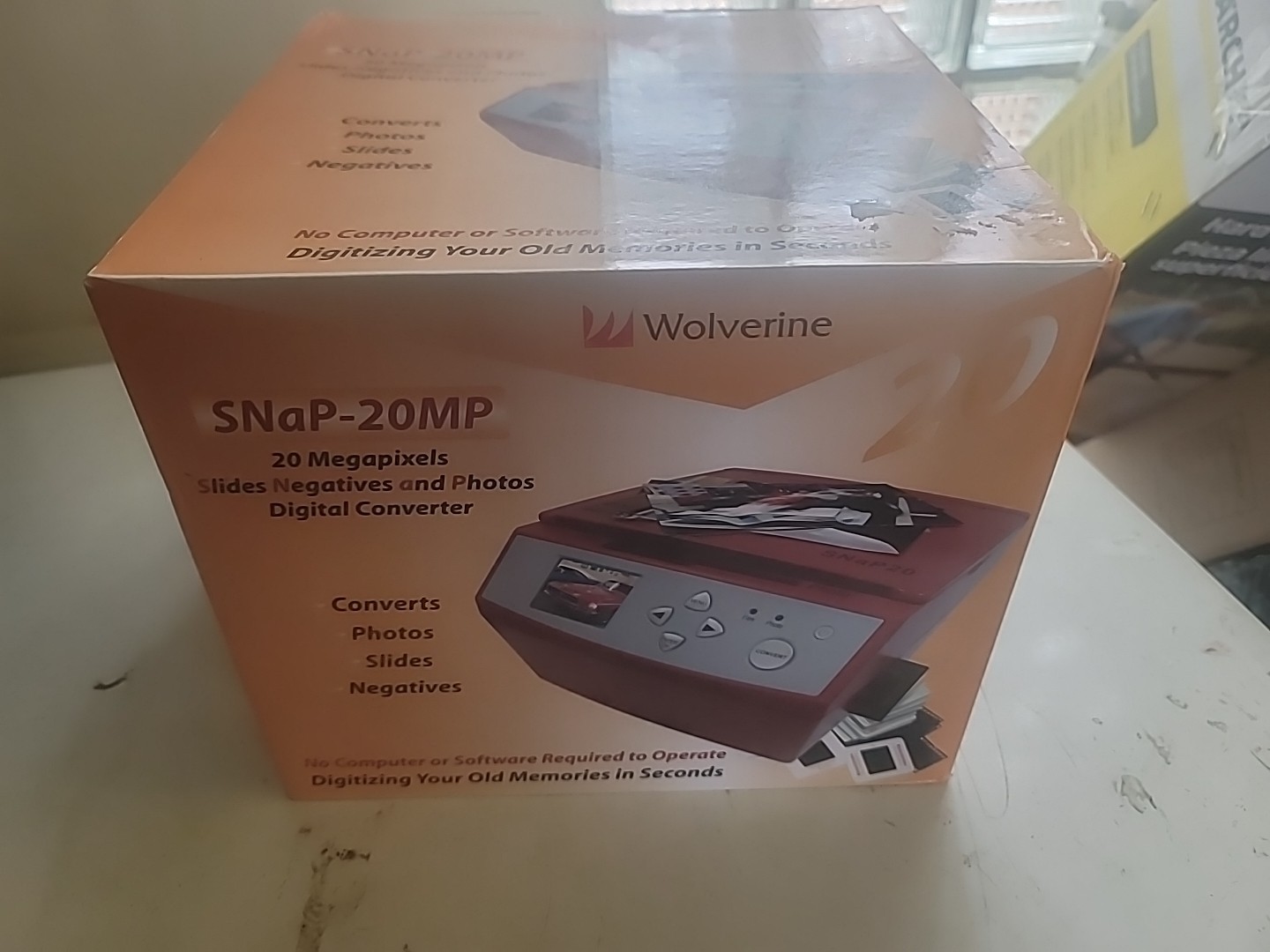 Wolverine SNaP-20MP Digital Converter for Photos Slides Negatives