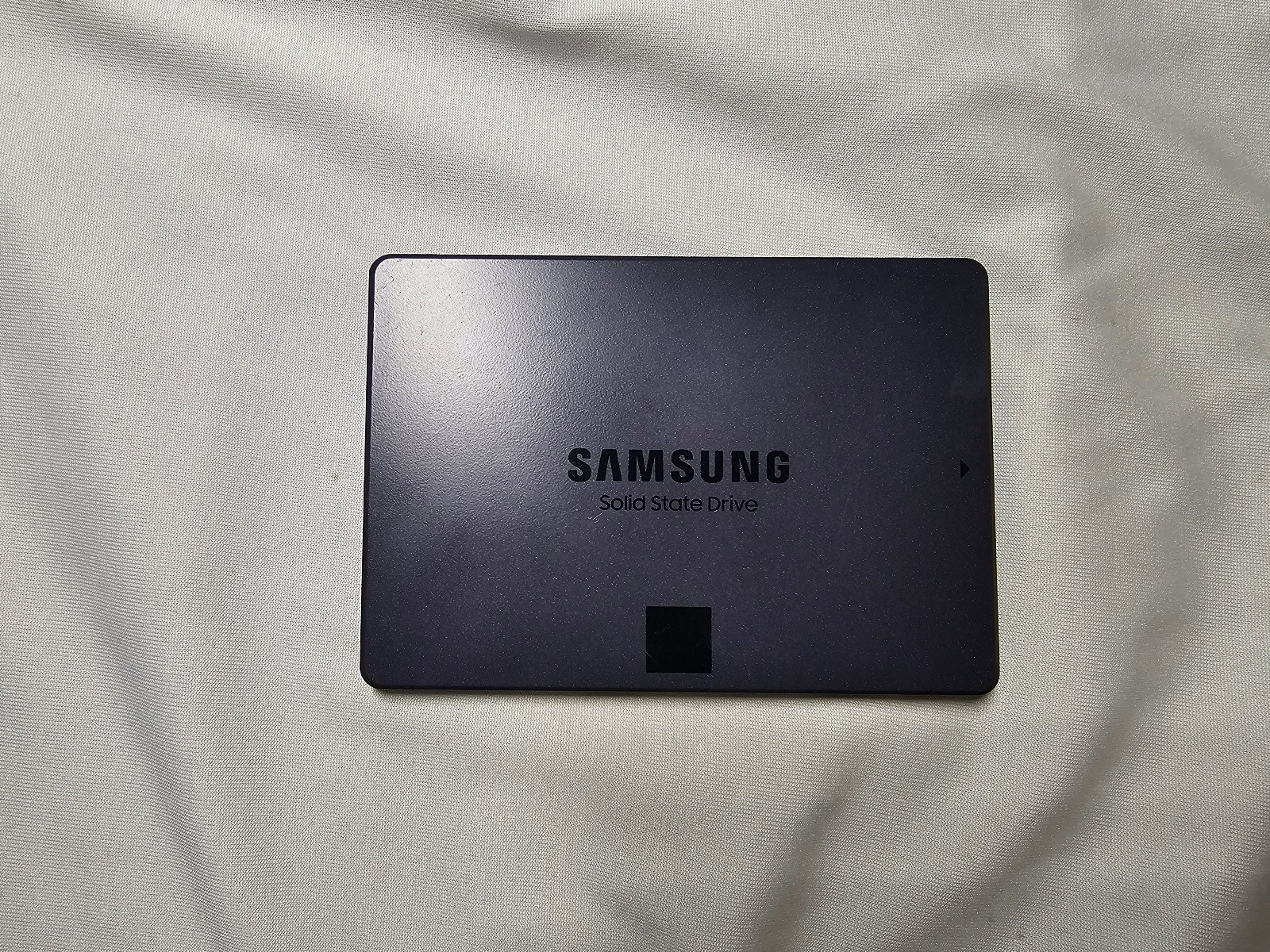 Samsung 2.5" 870 QVO 1TB SATA III 6Gbps SSHD MZ-77Q1T0