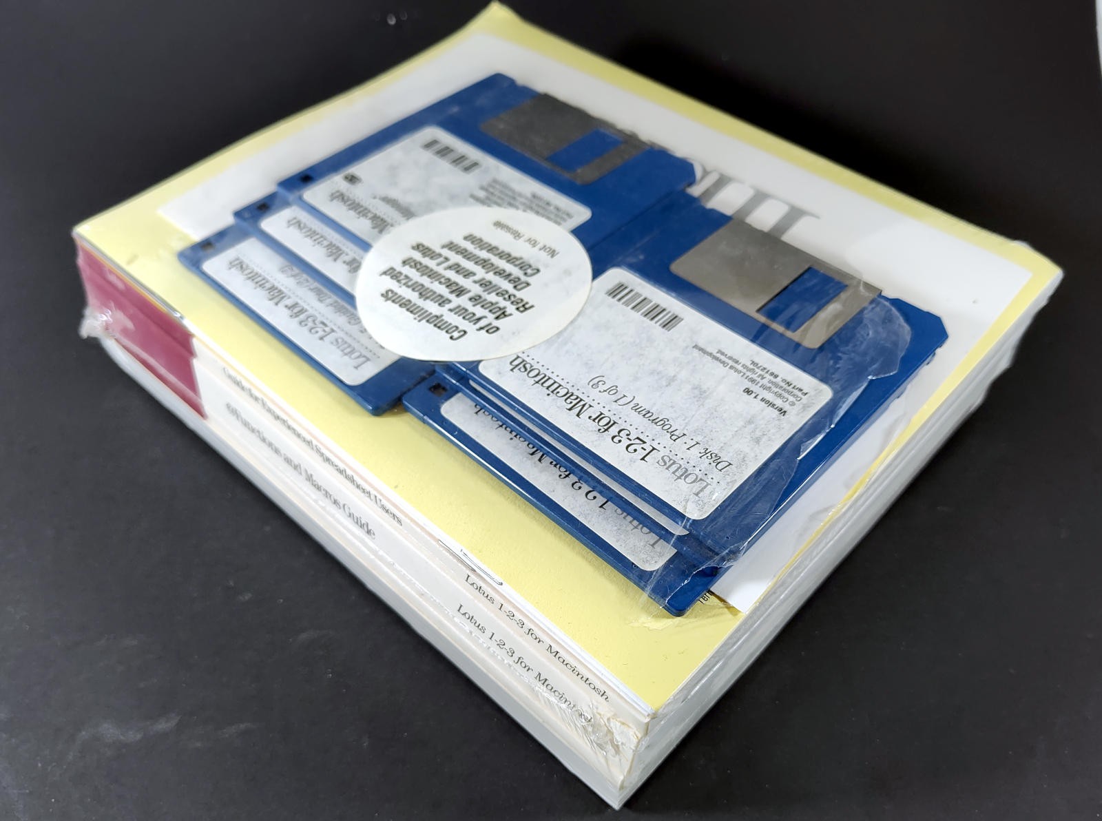 Lotus 123 Version 1.0 for Macintosh Dealer Store Copy Vintage Sealed