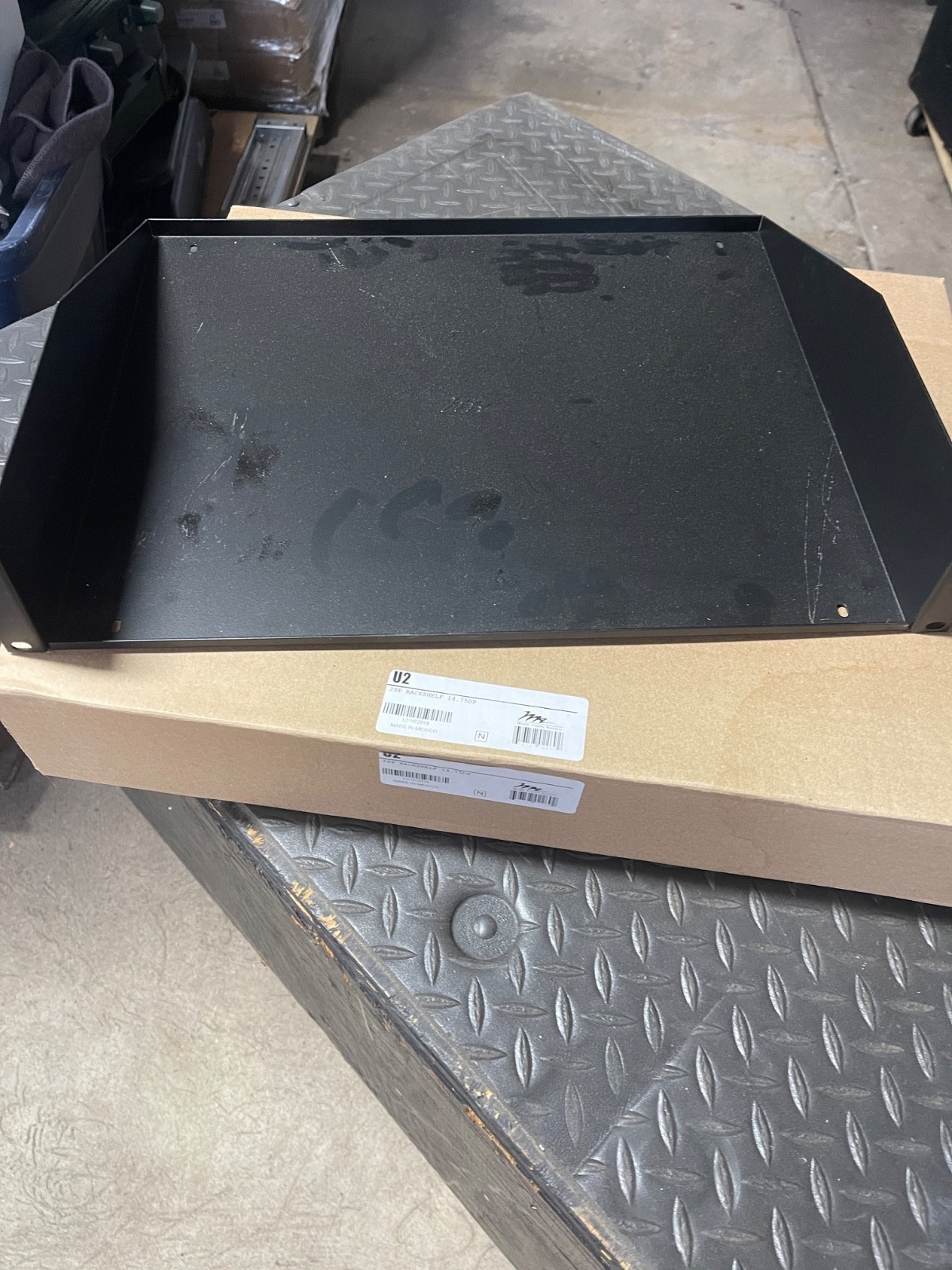 Middle Atlantic U2 - 2U Utility Rackshelf