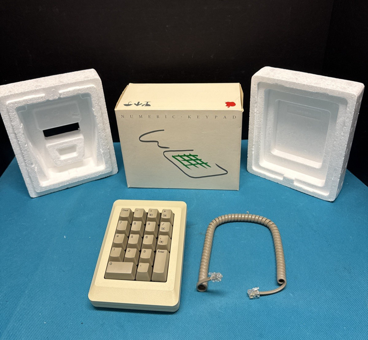 Rare Boxed Apple Macintosh Numeric Keypad M0120 Vintage Apple
