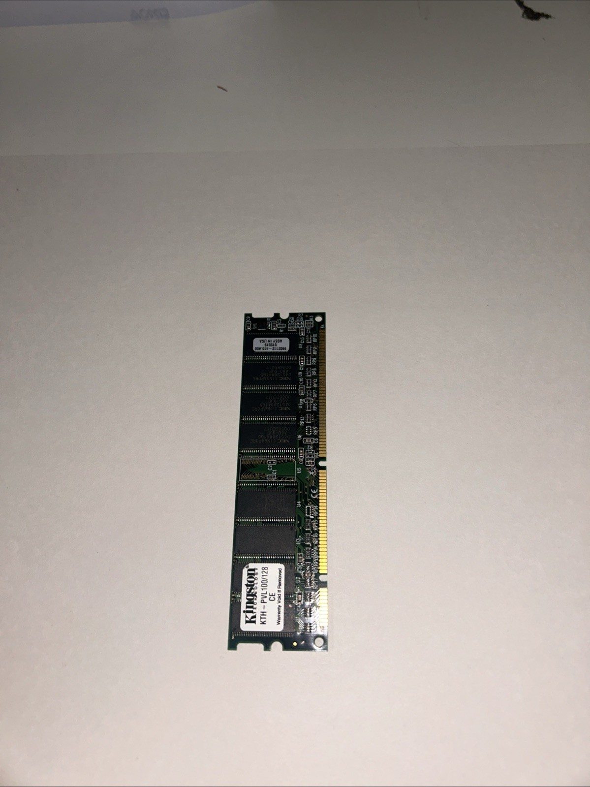Micron 128 MB DIMM 100 MHz SDRAM Memory (MT16LSDT1664AG10EC7)