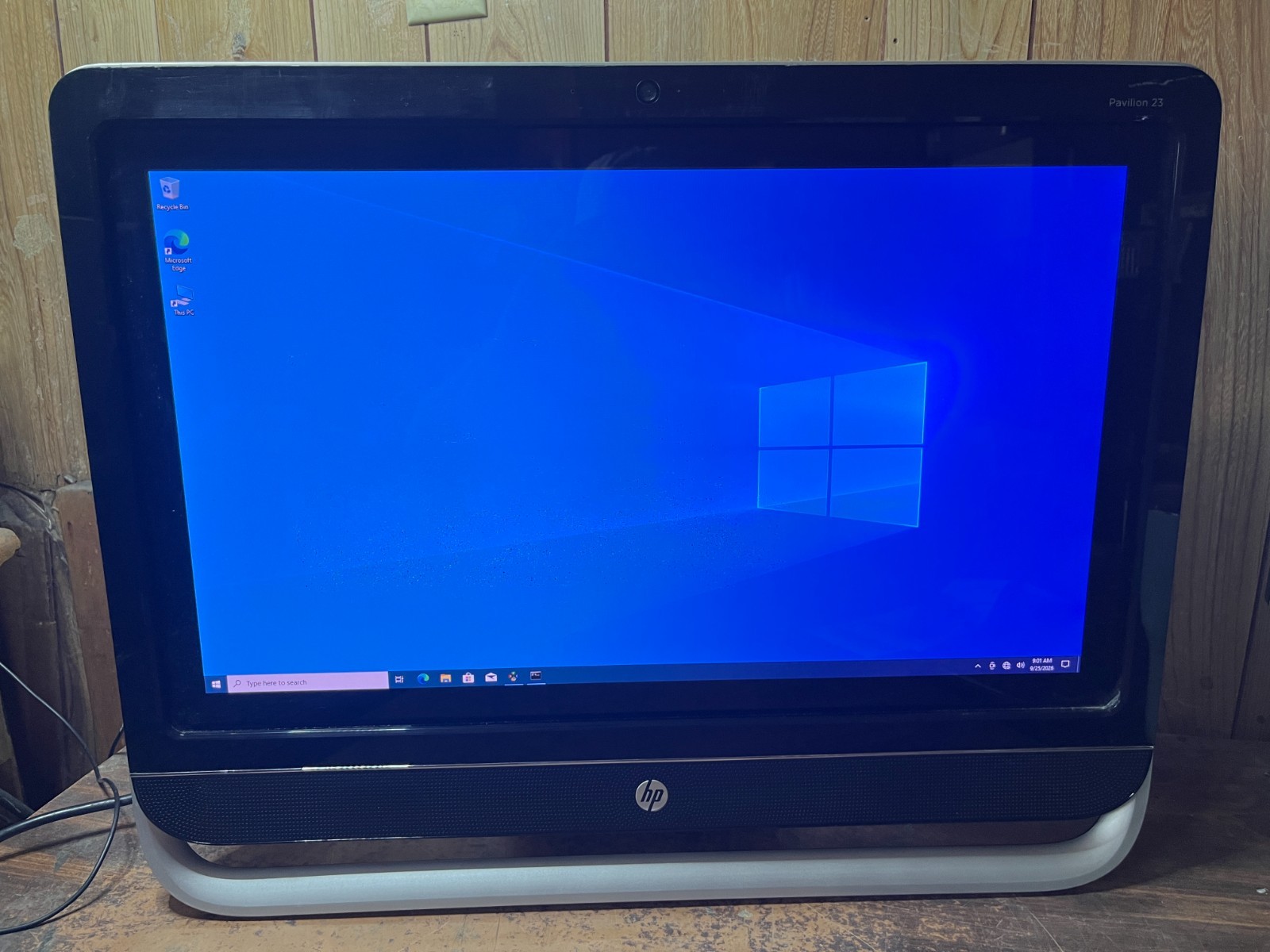 HP Pavilion TouchSmart 23-f250 23in. All-in-One Desktop AMD A4-5300 1TB HDD 4GB