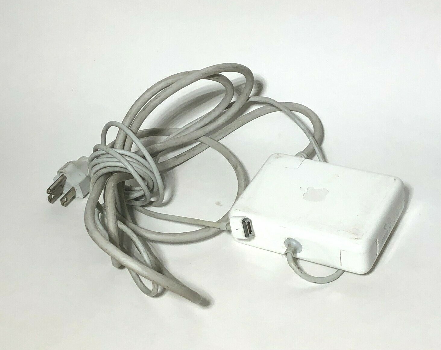 2 Piece Apple Charger And Mouse - Parts Only