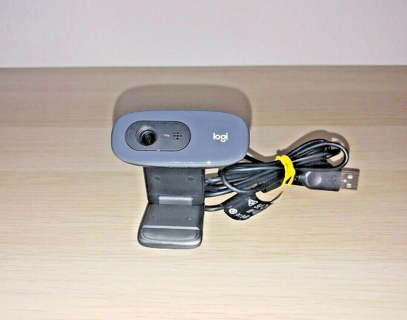 Logitech C270 Desktop or Laptop Webcam, HD 720p Widescreen