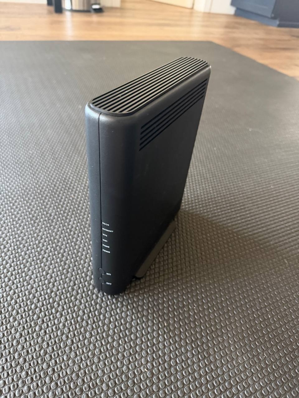 Altice Ubee UBC1338AA92 Cable Modem WiFi Router Gateway with Power Adapter