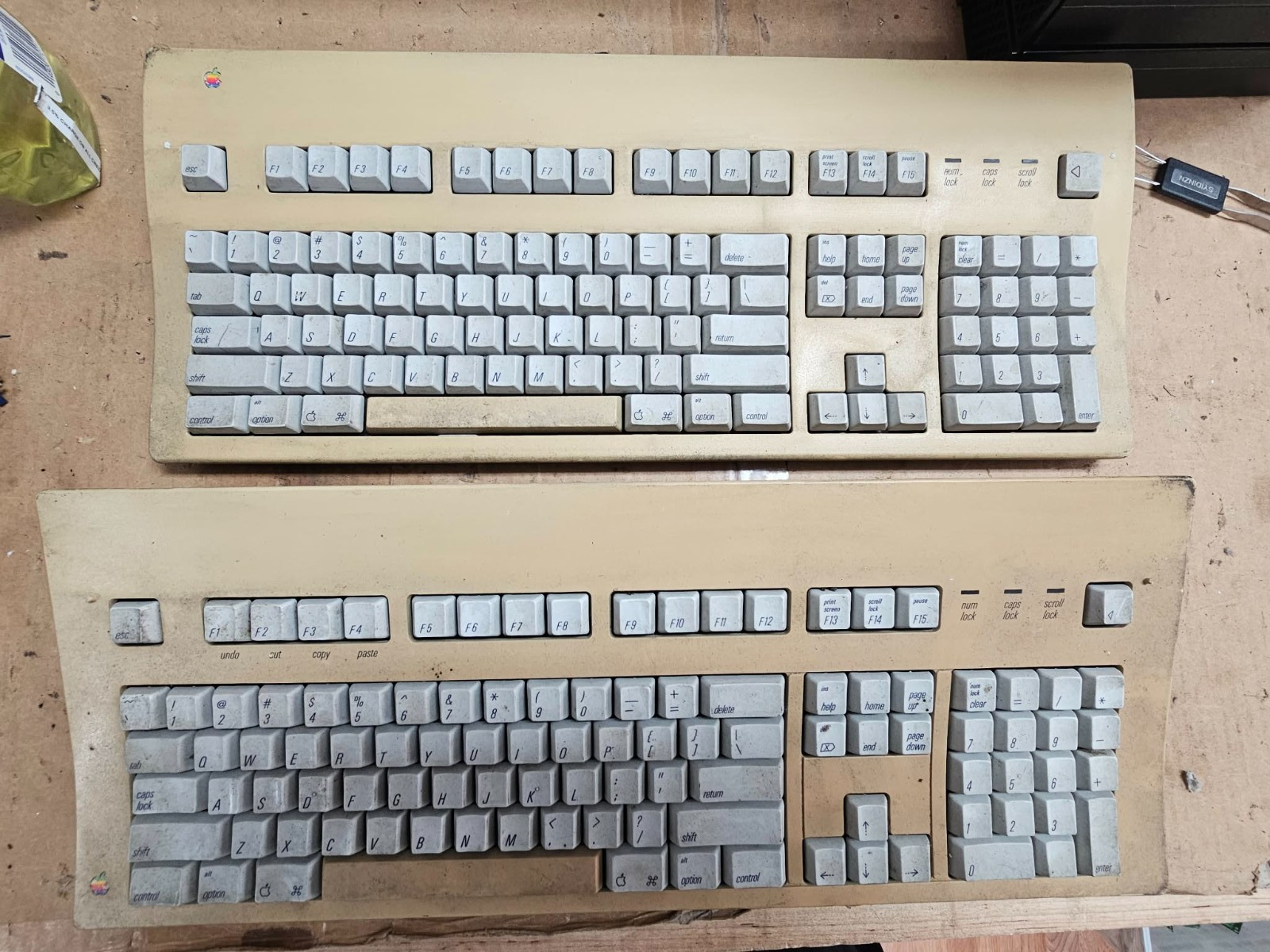 Vintage Apple Extended Keyboard M3501 White Alps & M0115 Orange ALPS Switches